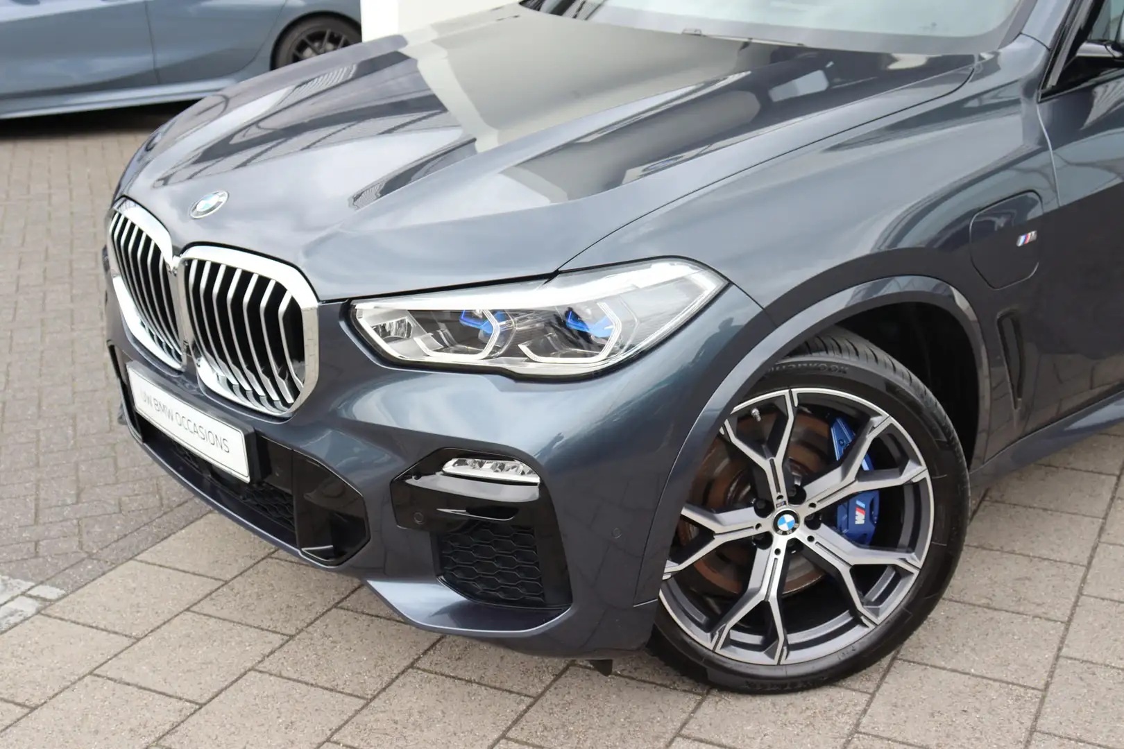 BMW X5 xDrive45e High Executive M Sport Automaat / Panora Grijs - 2