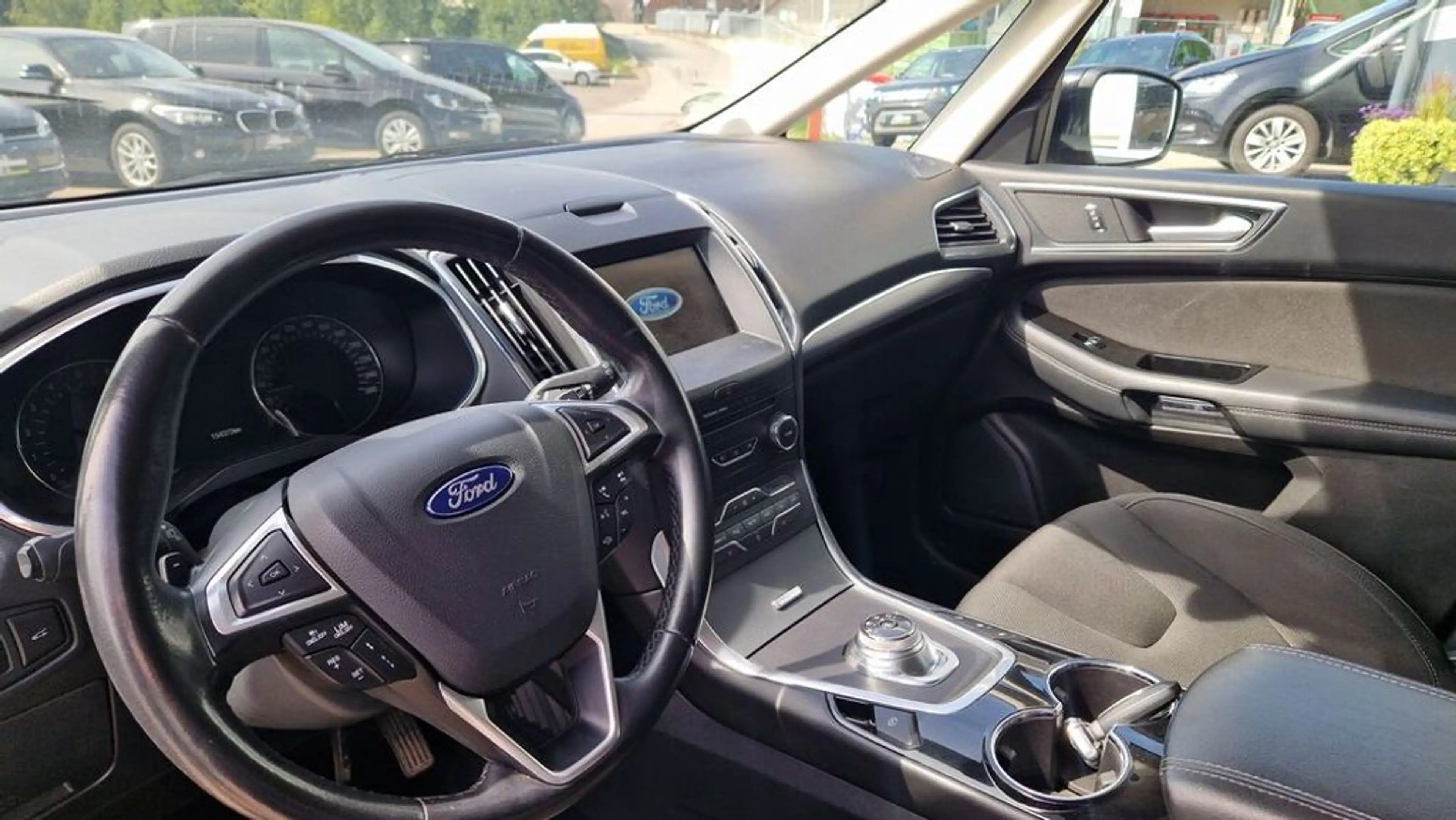 Ford S-Max Titanium 2.0 EcoBlue SCR AWD Aut. ''7-Sitzer — photo 9