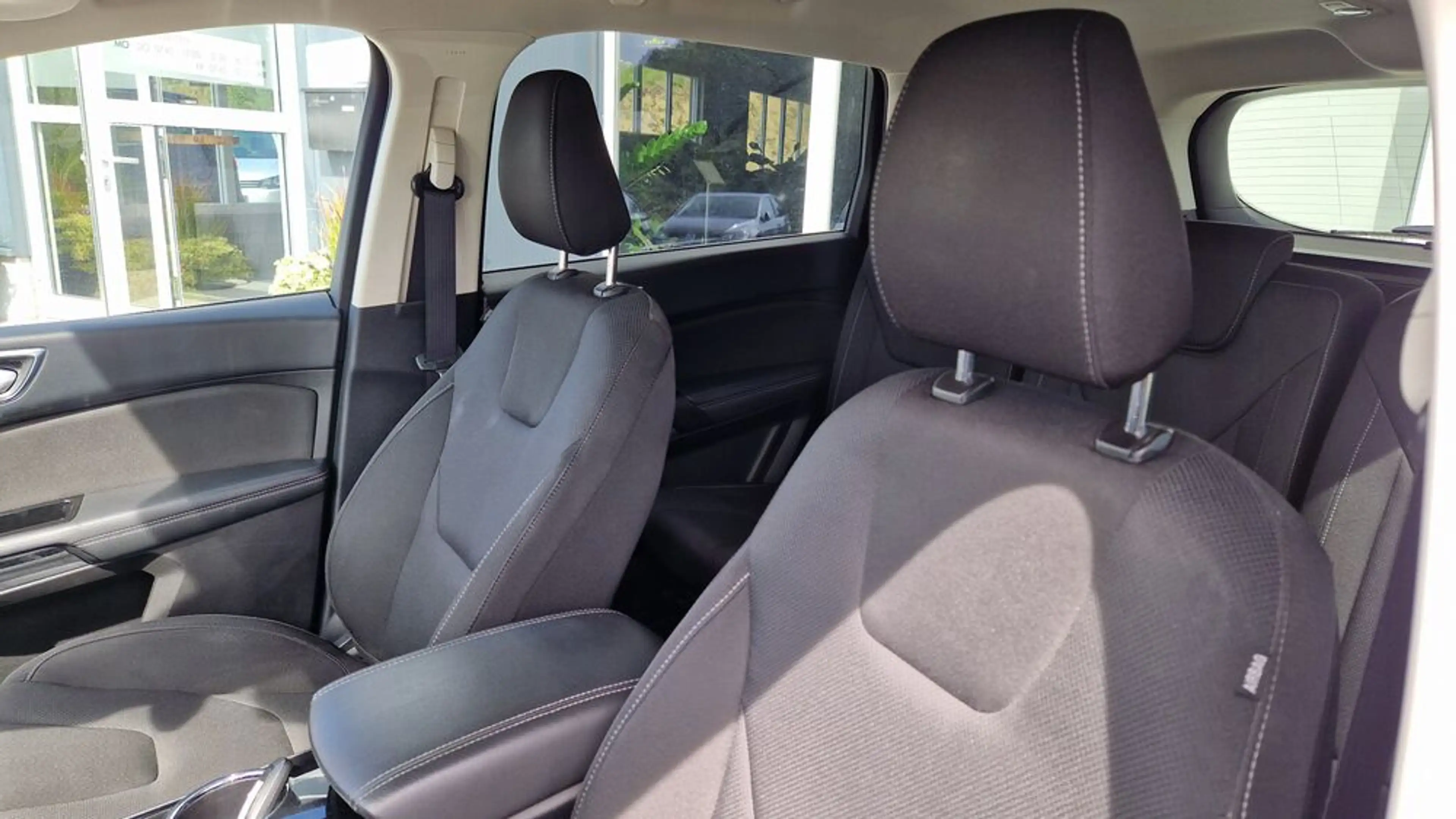 Ford S-Max Titanium 2.0 EcoBlue SCR AWD Aut. ''7-Sitzer — photo 12