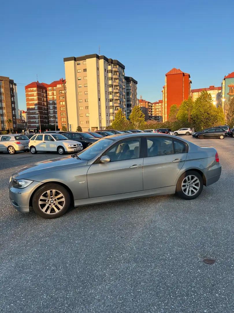 BMW 320 320i Aut. - 1