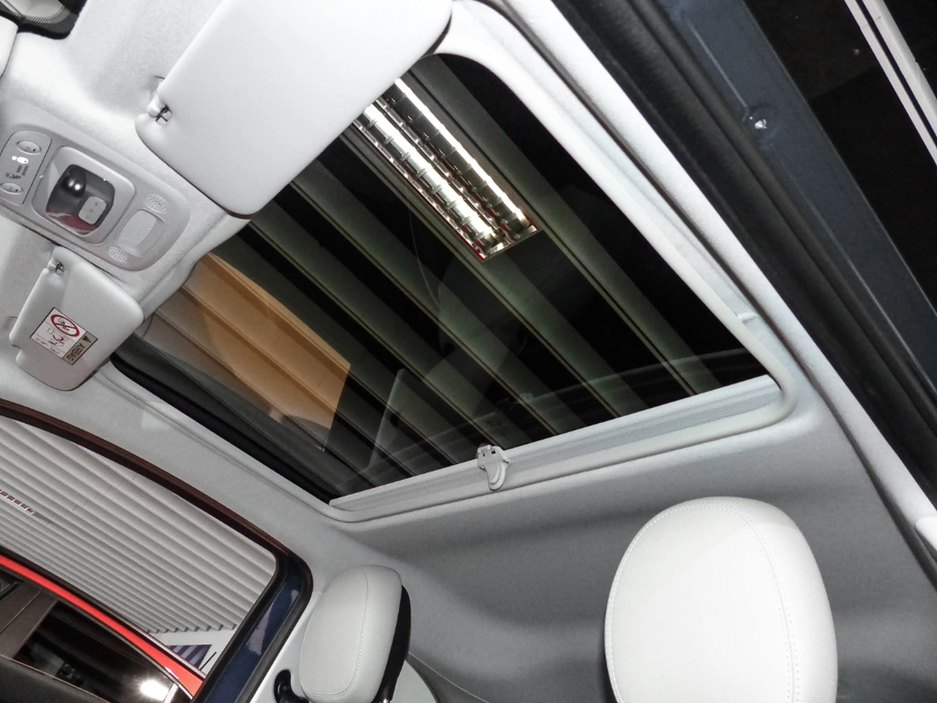 Fiat 500e La Prima Navi Leder LED Apple CarPlay Klimaautom — photo 5