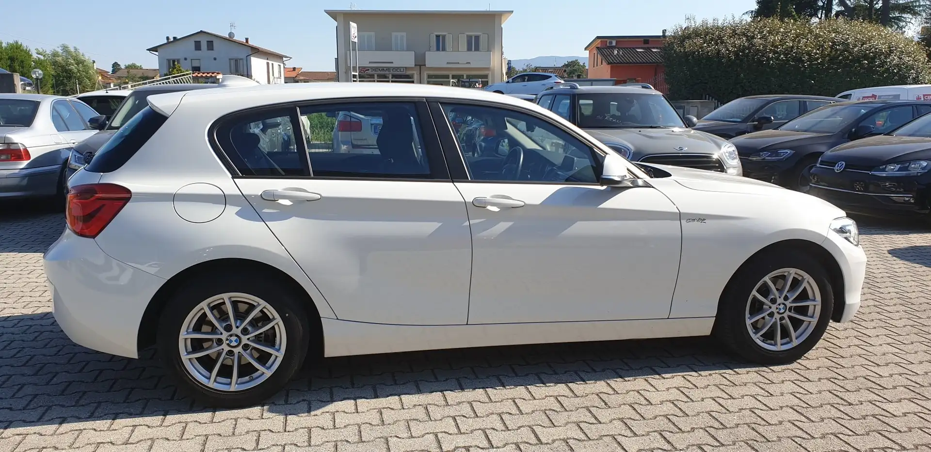 BMW 118 Serie 1       (F20)  5p. Advantage Bianco - 2