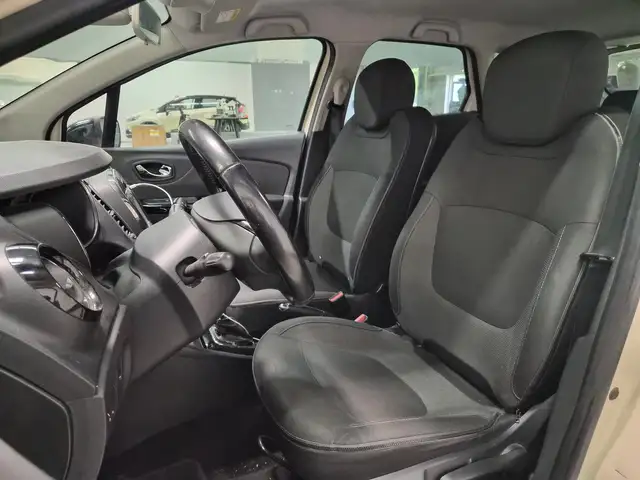 Renault Captur view 10