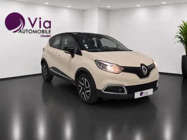Renault Captur view 3