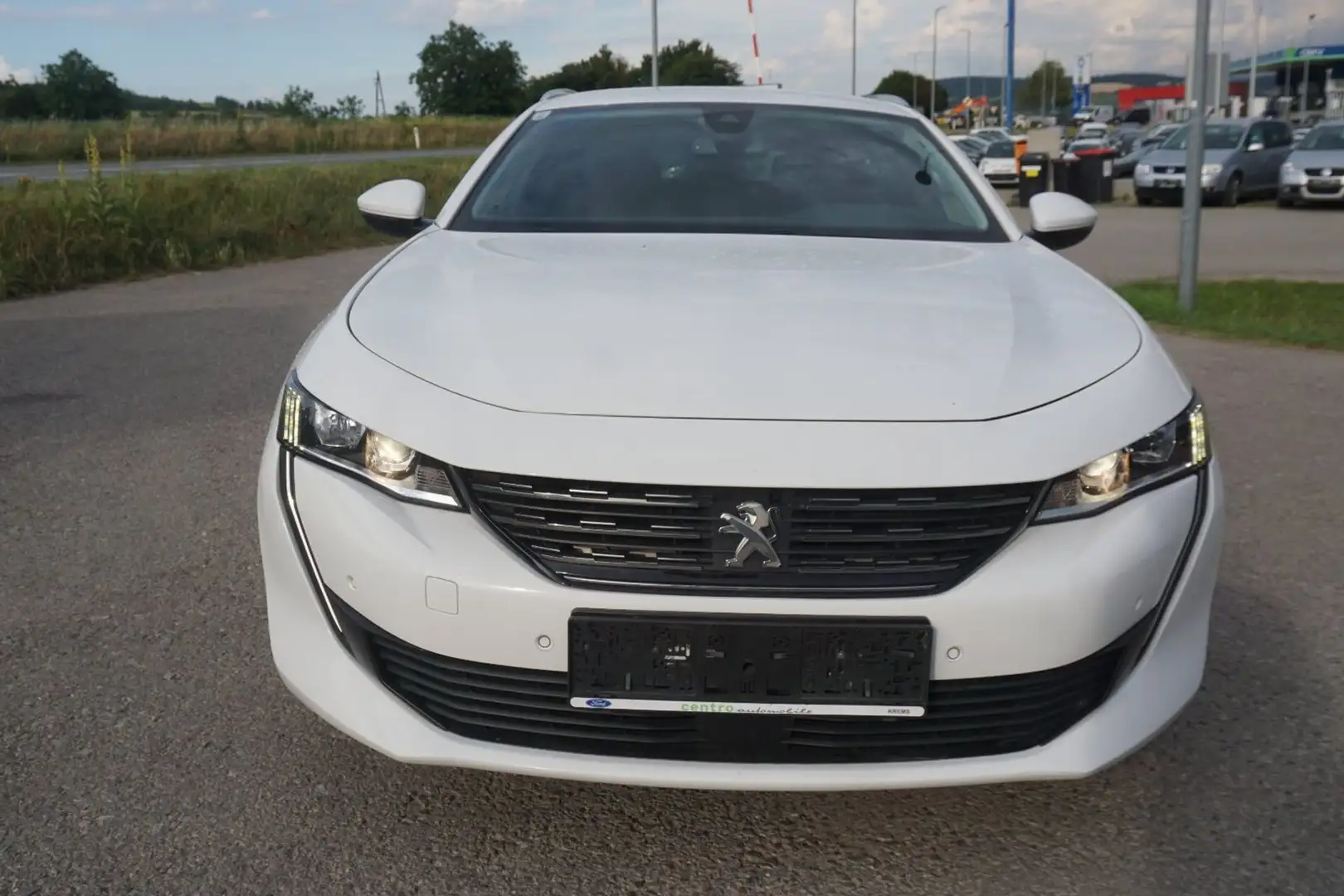 Peugeot 508 1.5 BlueHDi 130 SW Allure Weiß - 1