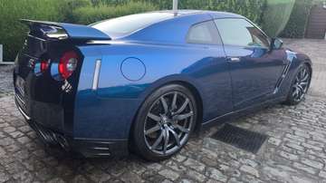 3.8 V6 530 Black Edition