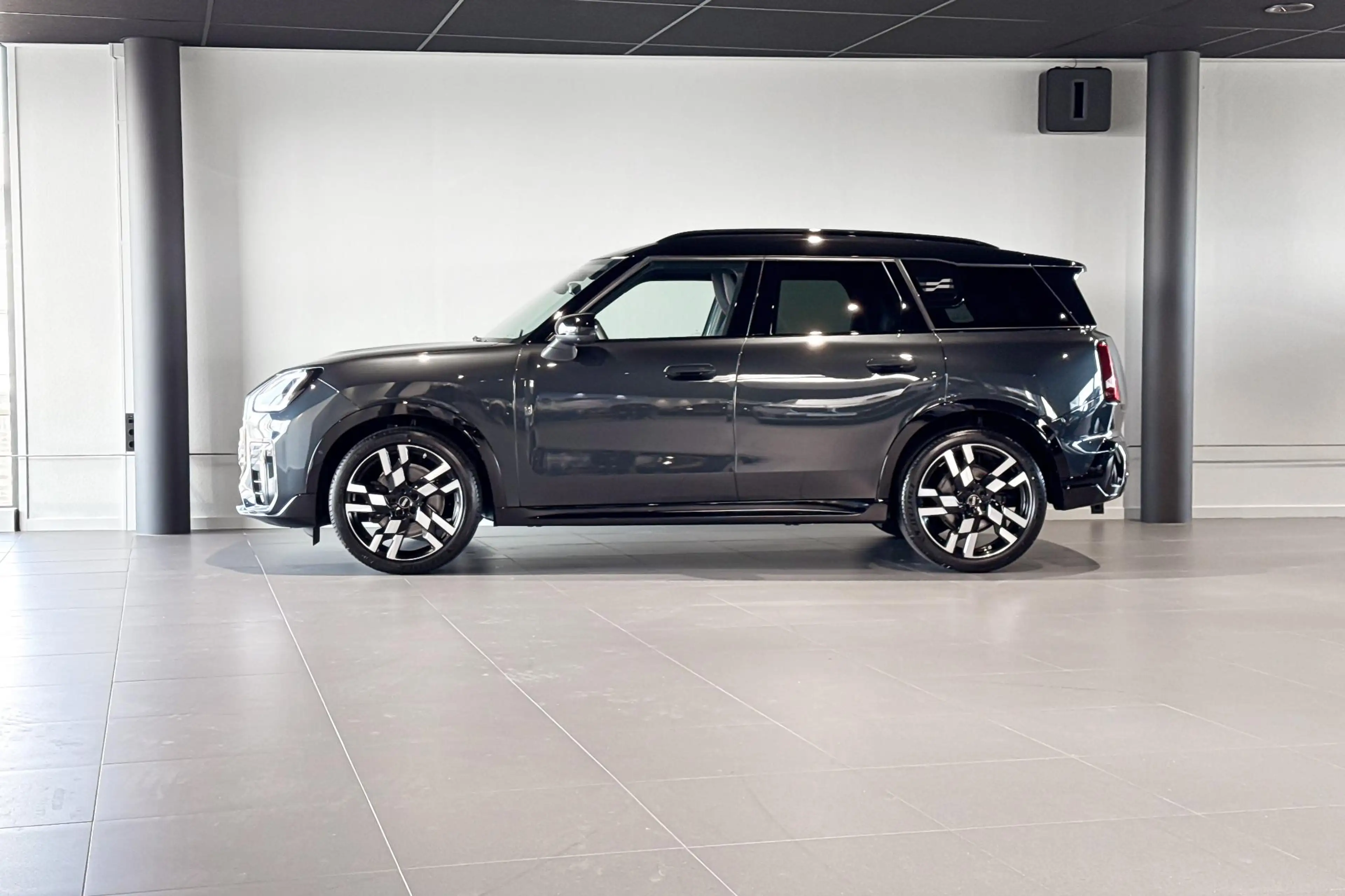 MINI John Cooper Works Countryman 1.5 C XL - Boost Deals — photo 2