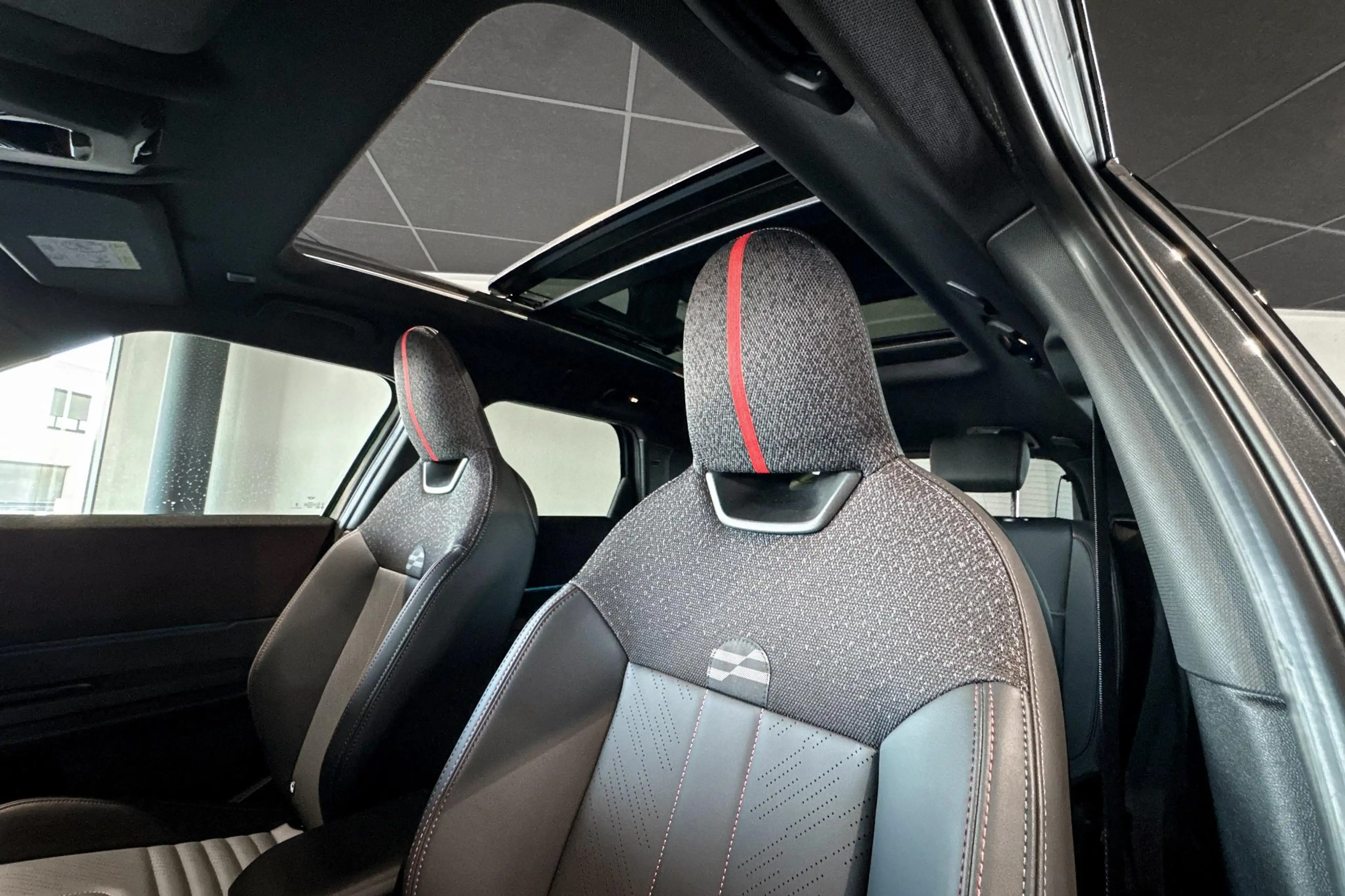 MINI John Cooper Works Countryman 1.5 C XL - Boost Deals — photo 10