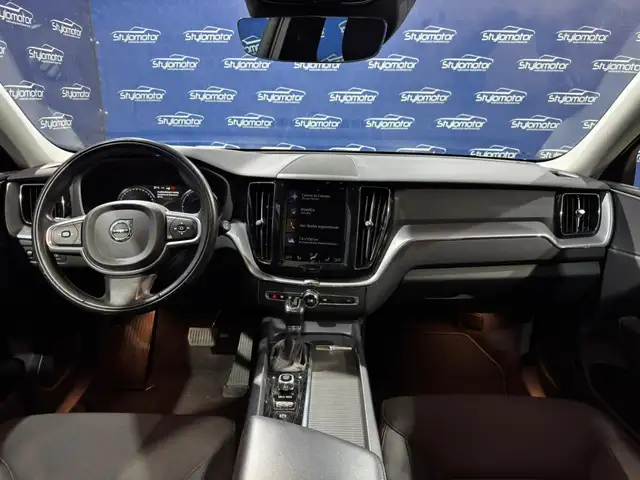 Volvo XC60 view 6