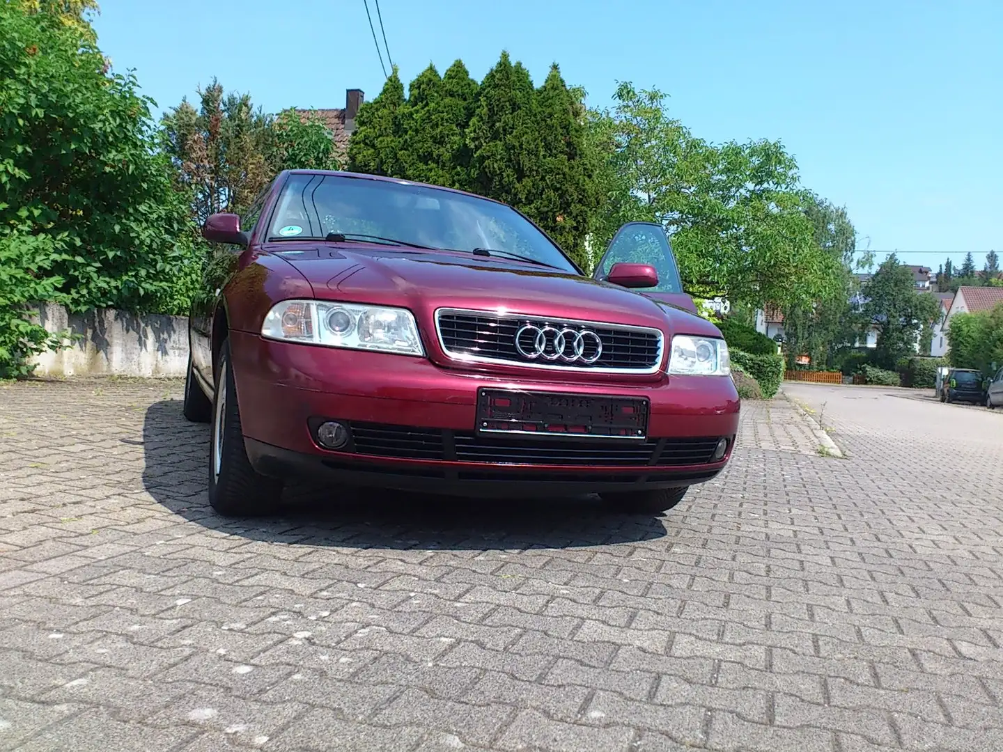Audi A4 1.6 Rouge - 1
