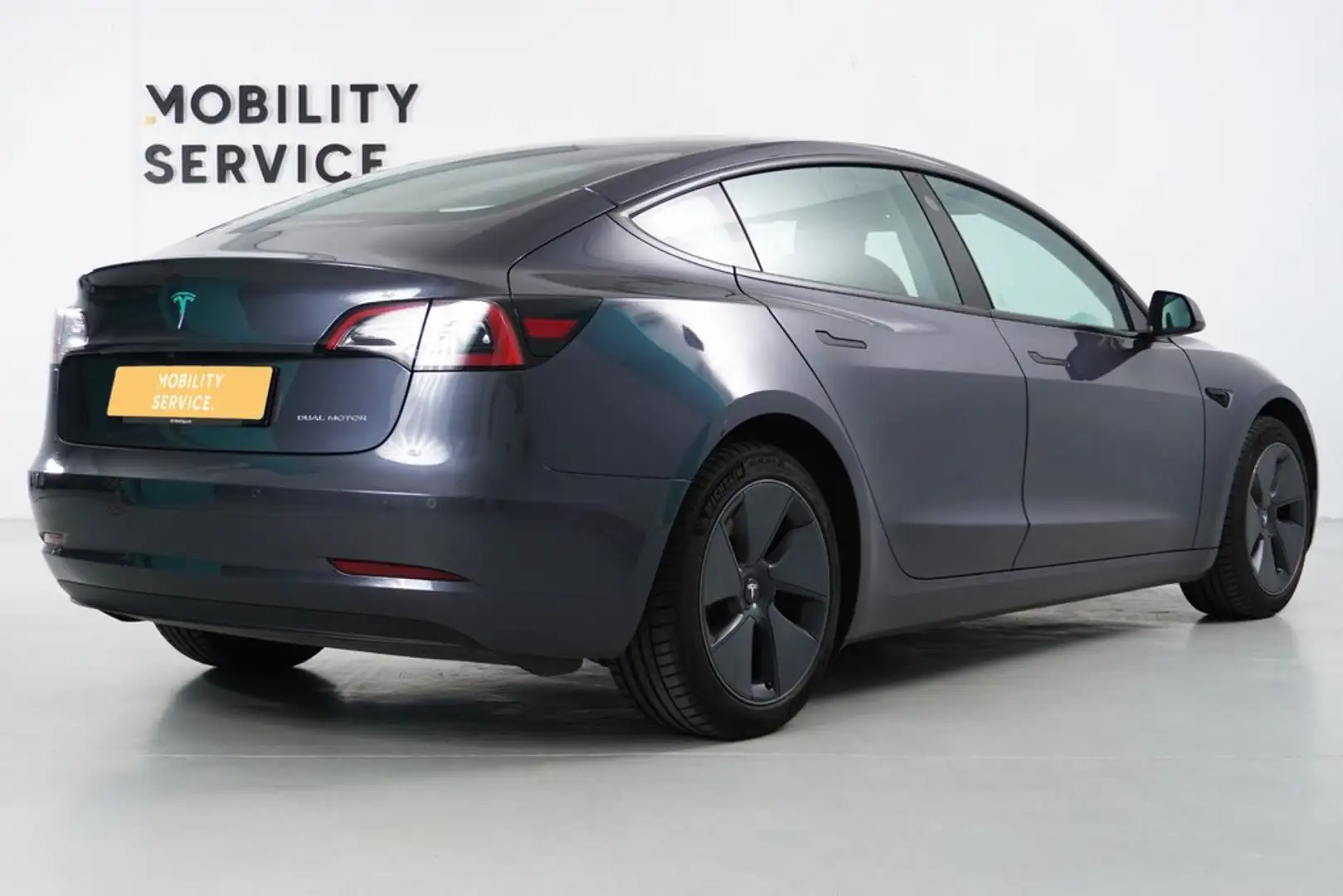 Tesla Model 3 Gran Autonomía AWD Gris - 2
