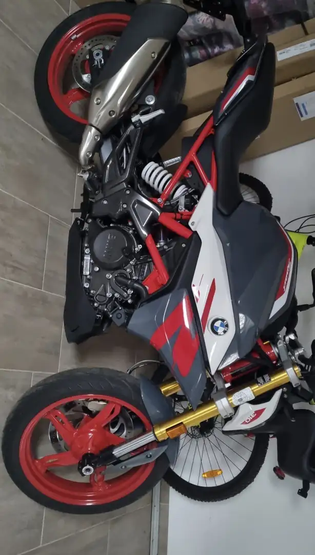 BMW G 310 R - 1