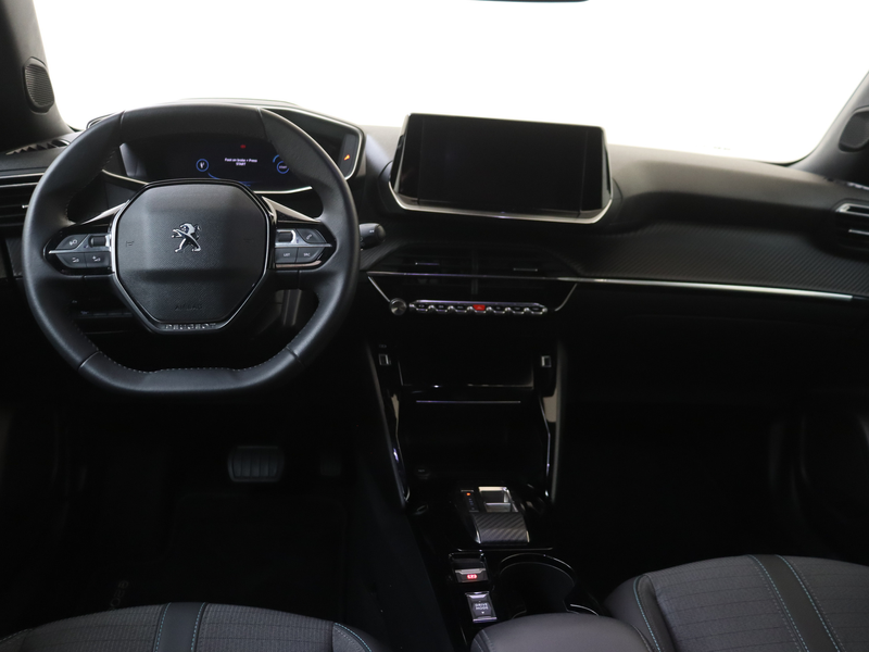 Peugeot e-2008 EV Allure Pack 50 kWh — photo 5