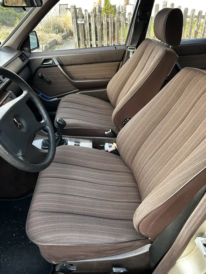 Mercedes-Benz 200, foto 12