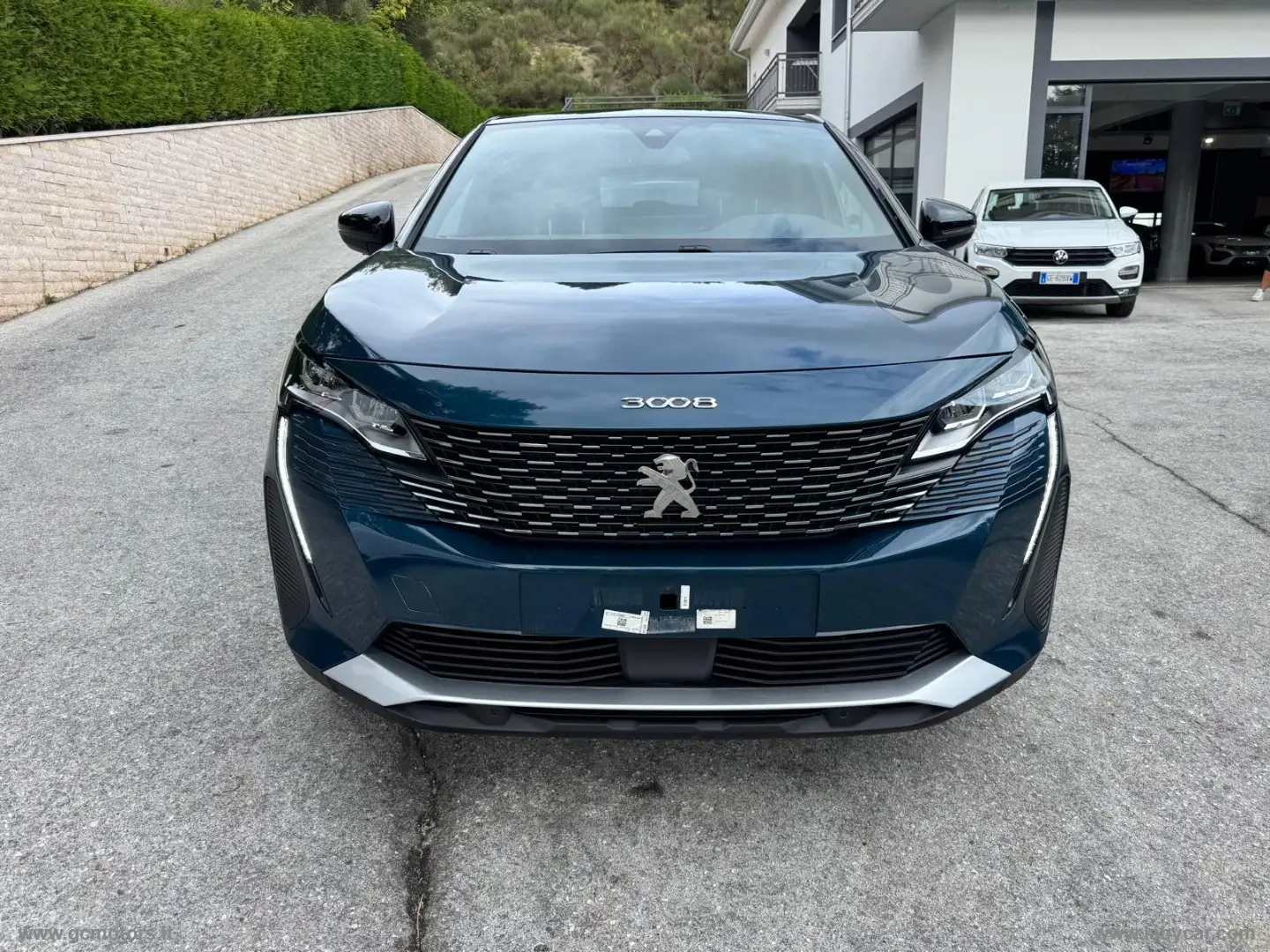 Peugeot 3008 Hybrid 136 e-DCS6 Allure Bleu - 2
