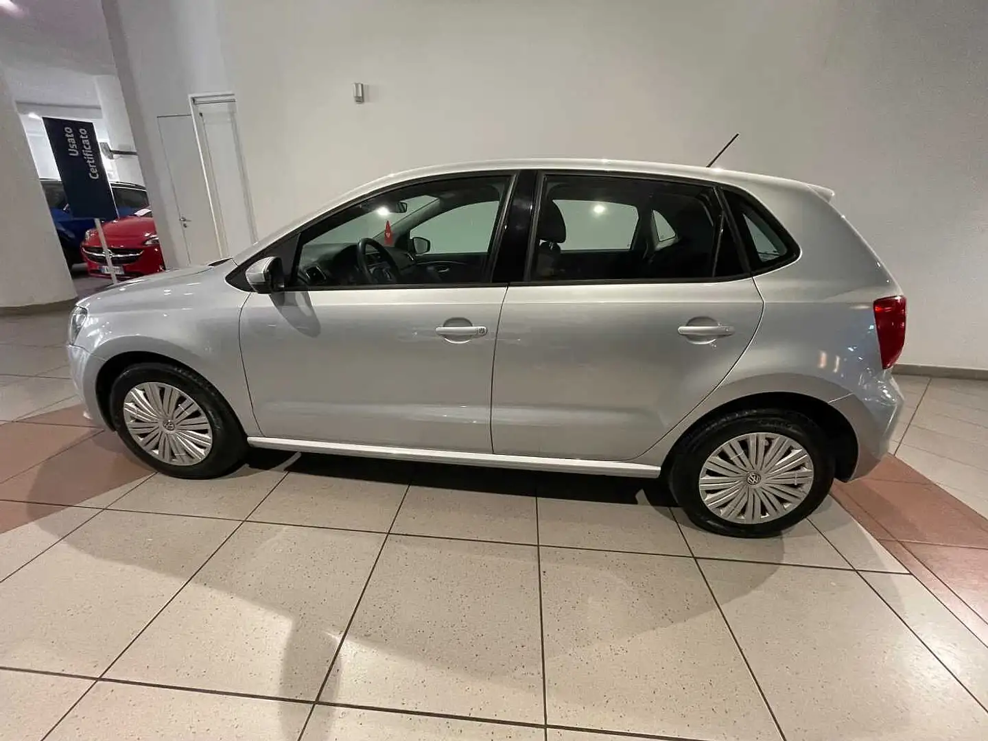 Volkswagen Polo 5ª serie 1.2 TSI 5p. Comfortline BlueMotion Techno Argento - 2