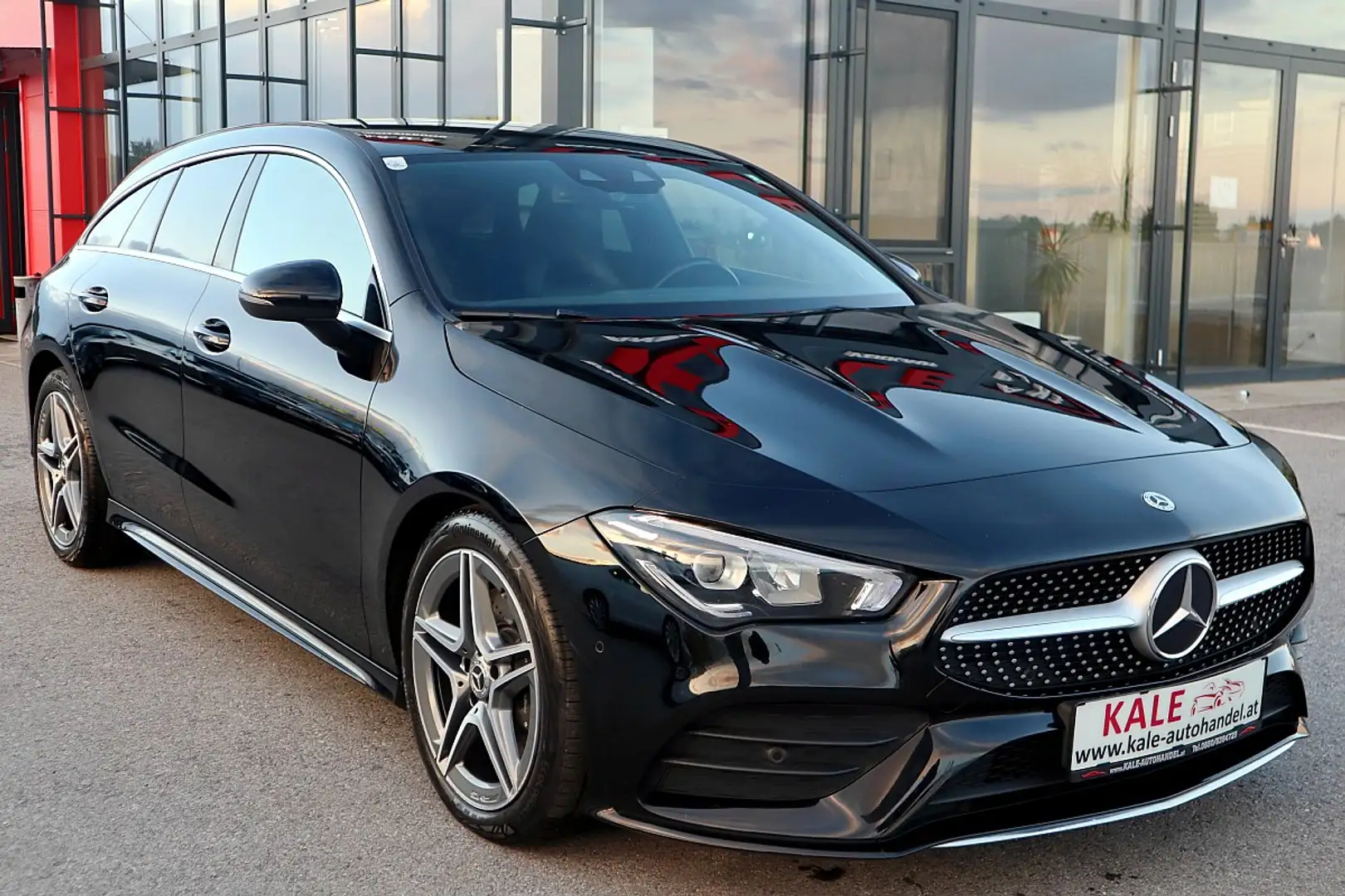Mercedes-Benz CLA 200 d Shooting Brake Aut.*AMG-Line*1.Besitz* Schwarz - 2