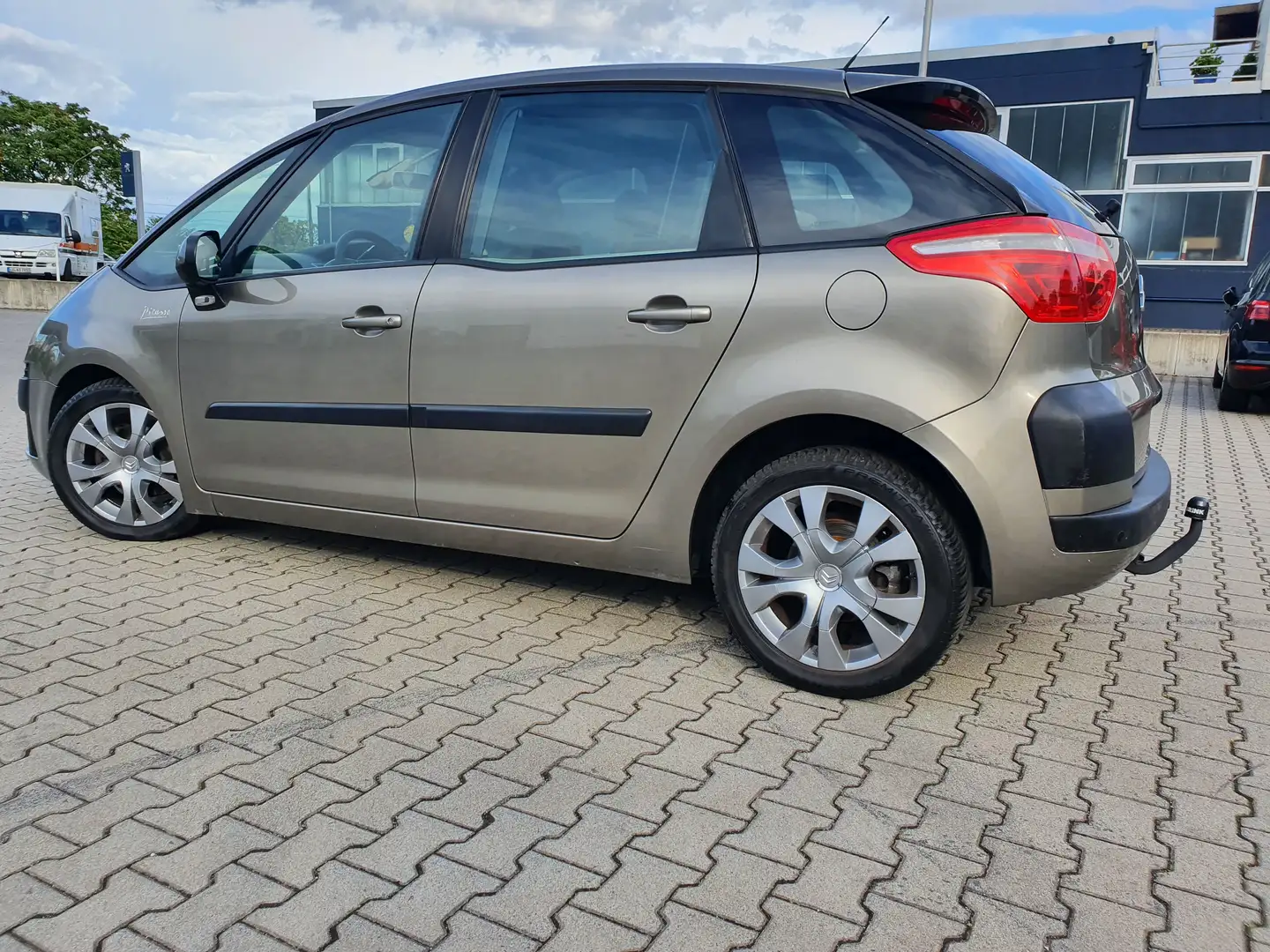 Citroen C4 Picasso 1.6 HDi FA (( Getriebeschaden nicht Fahrbereit))) Gold - 1