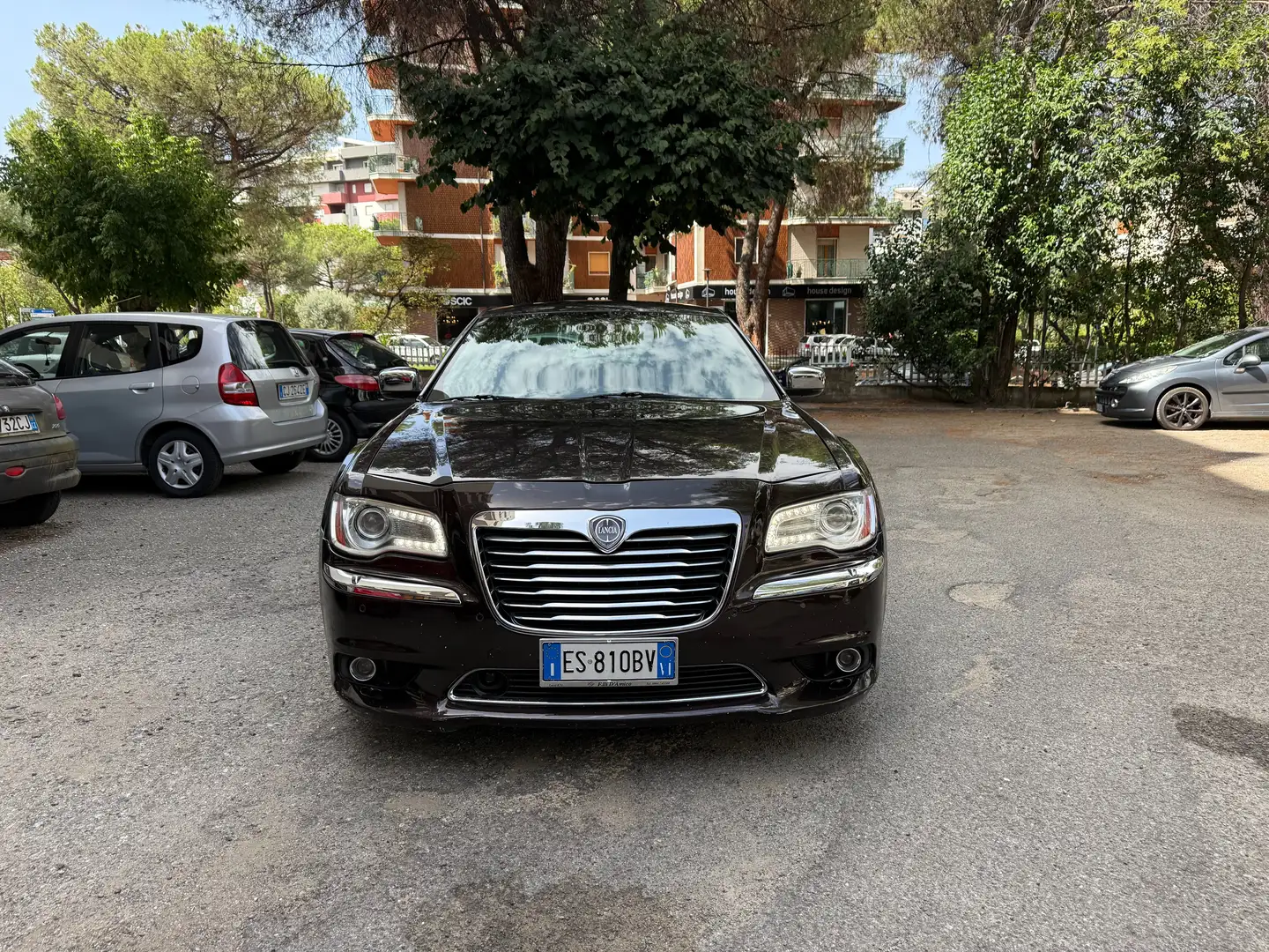 Lancia Thema Thema 2011 3.0 V6 mjt II Executive 239cv auto Marrón - 2