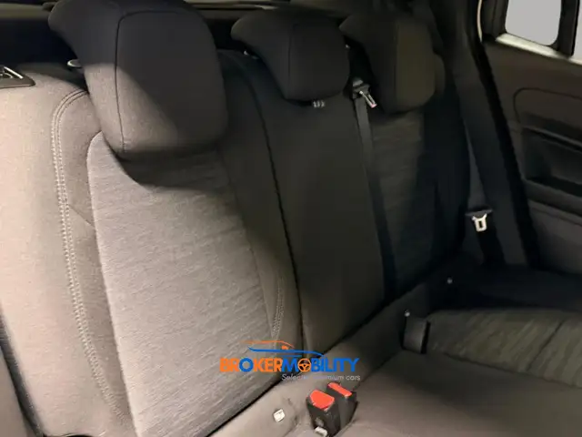 Jeep Avenger view 8