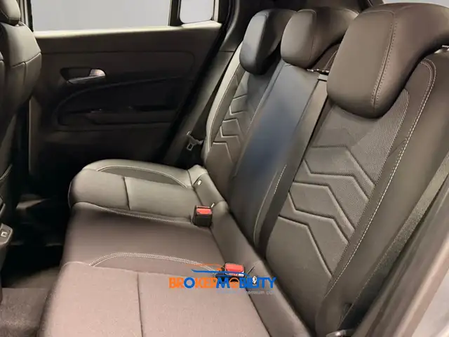 Jeep Avenger view 11
