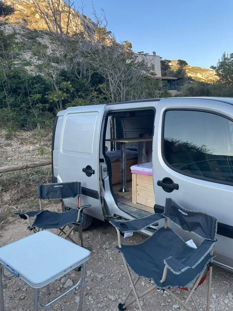 Fiat Doblo Furgoneta CAMPER 1.9Mjt Maxi Plateado - 2