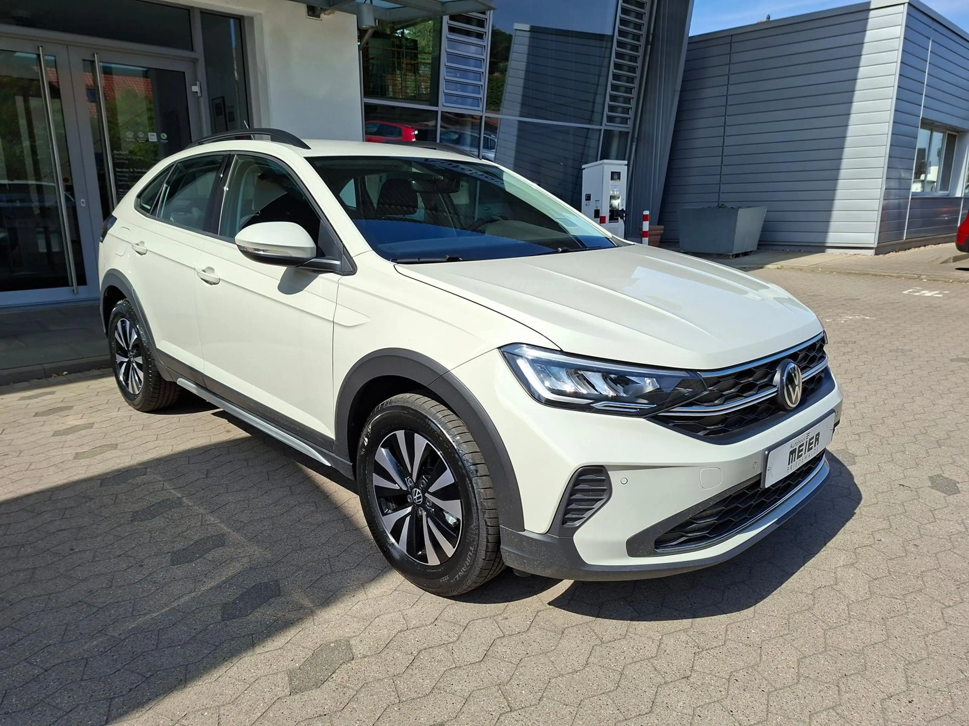 Volkswagen Taigo Life 1.0TSI DSG AHK 5J Garantie APP Kamera — photo 4