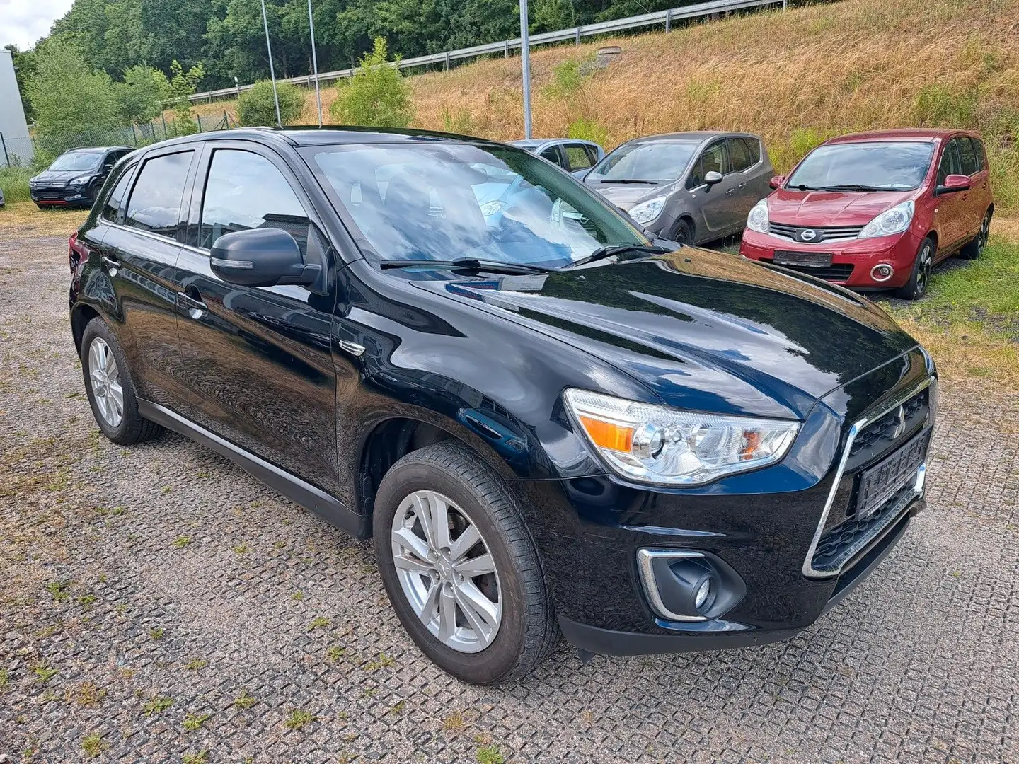 Mitsubishi ASX Edition 4WD AHK Standheizung M+S Scheckheft Negro - 1