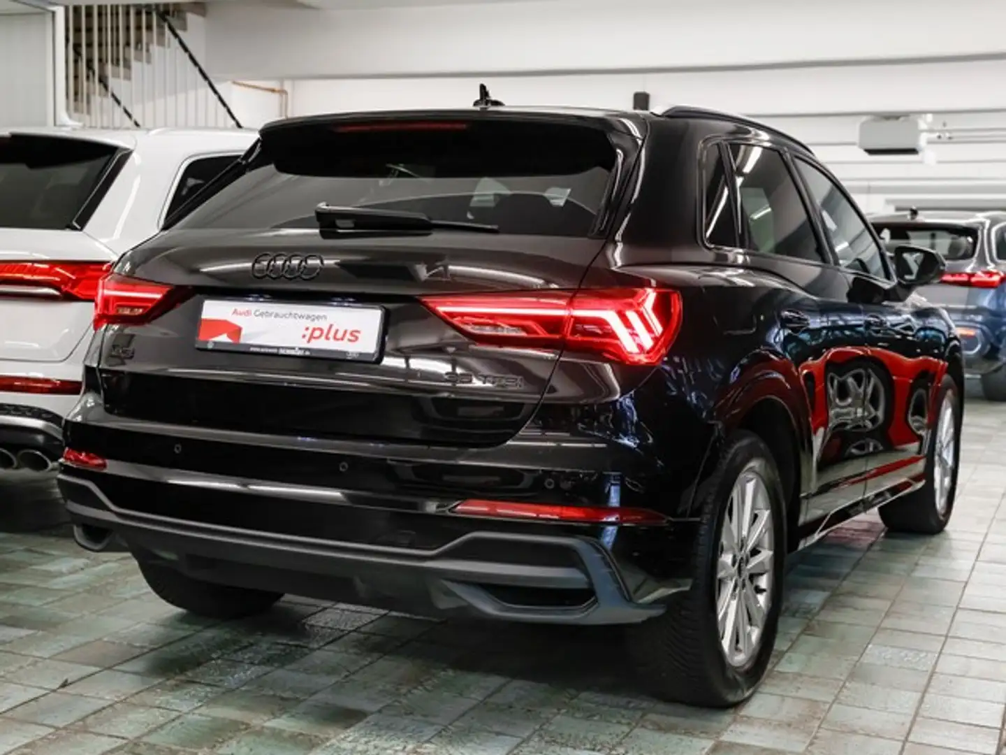 Audi Q3 35 TFSI S line LED Navi+ Leder LM18 Sports. Noir - 2