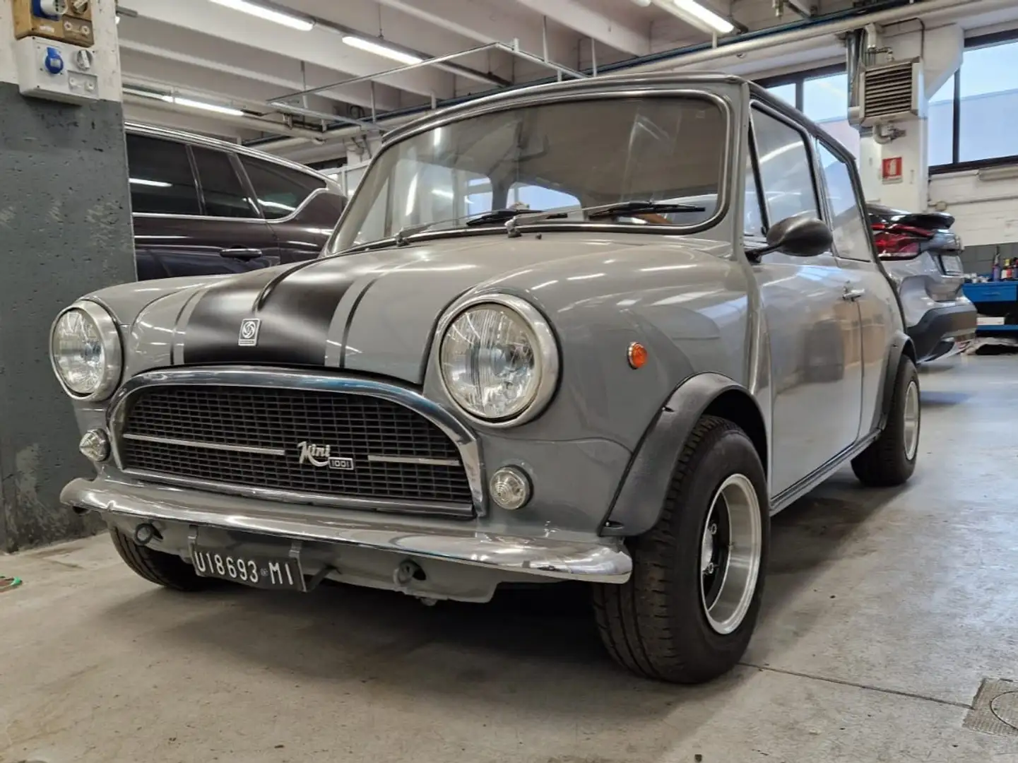 Innocenti Mini Gri - 1