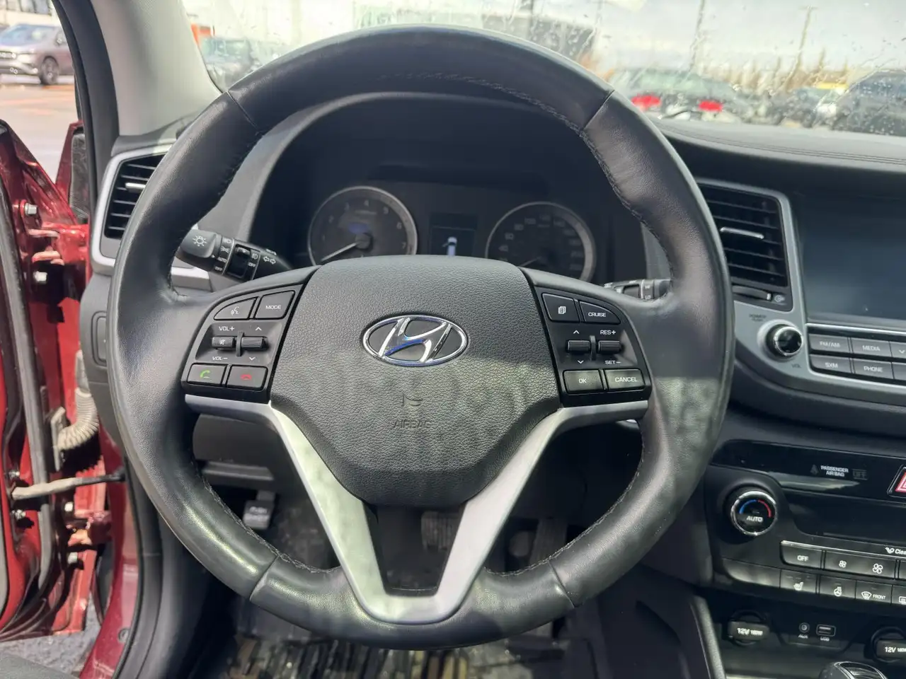 Hyundai TUCSON снимка Hyundai TUCSON