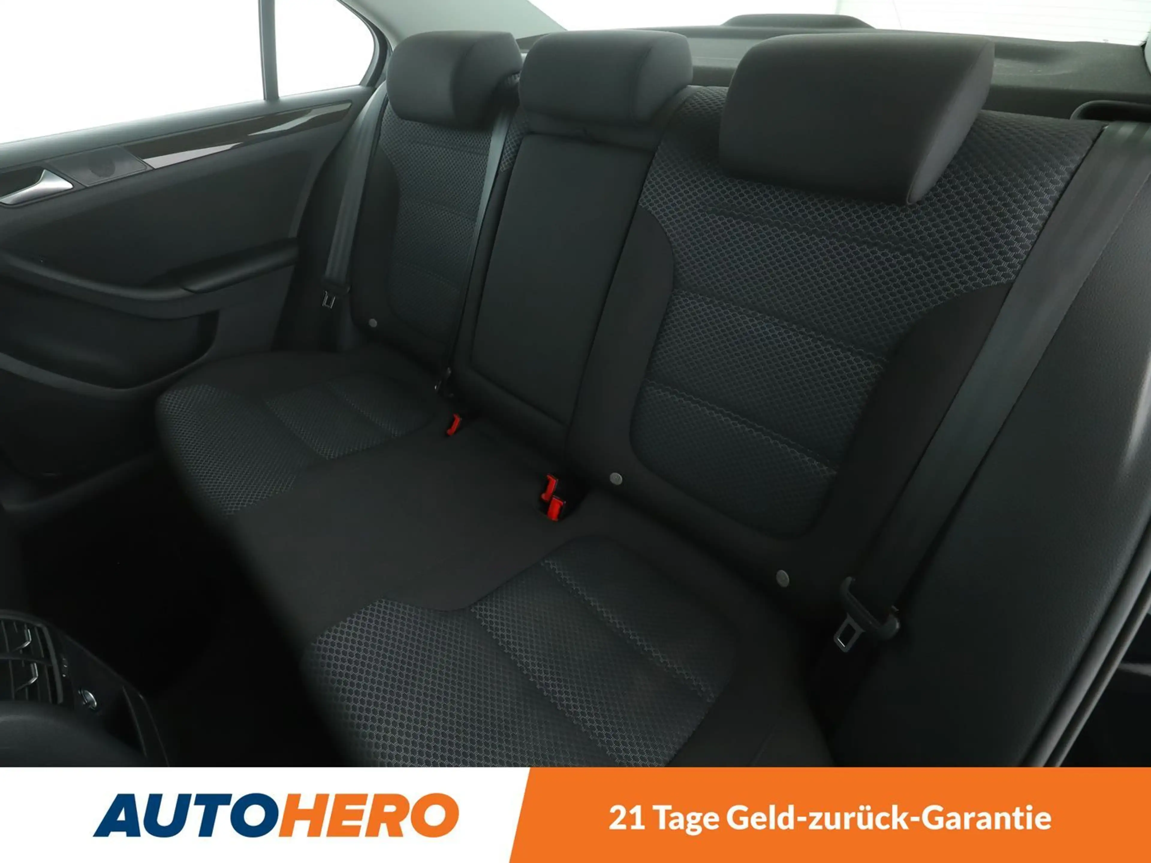 Volkswagen Jetta 2.0 TDI BM*NAVI*XENON*PDC*SHZ*KLIMA*GARANTIE* — photo 14