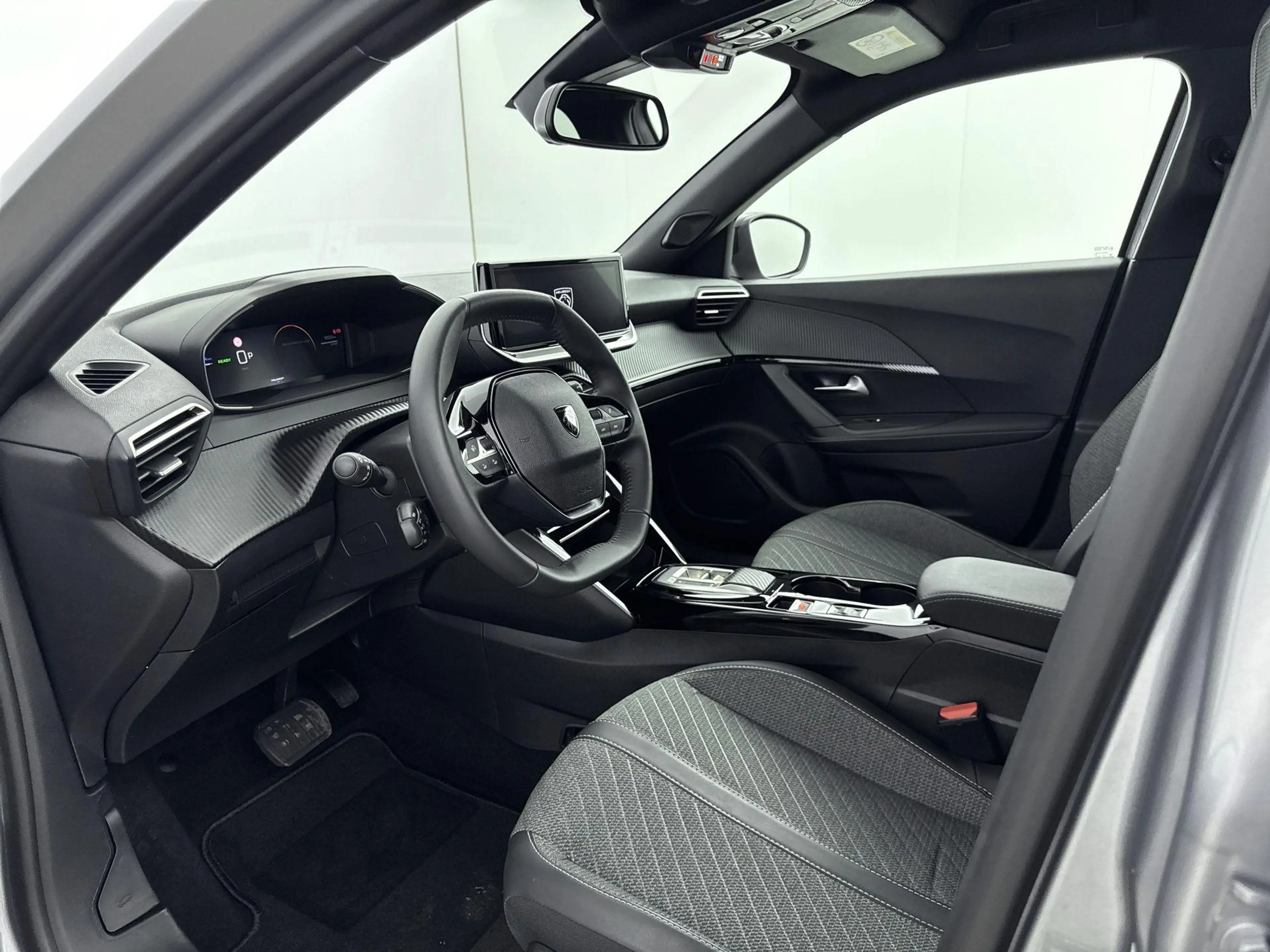 Peugeot e-2008 SUV EV Allure 50 kWh 136pk | Accu 100% | Navigatie — photo 6