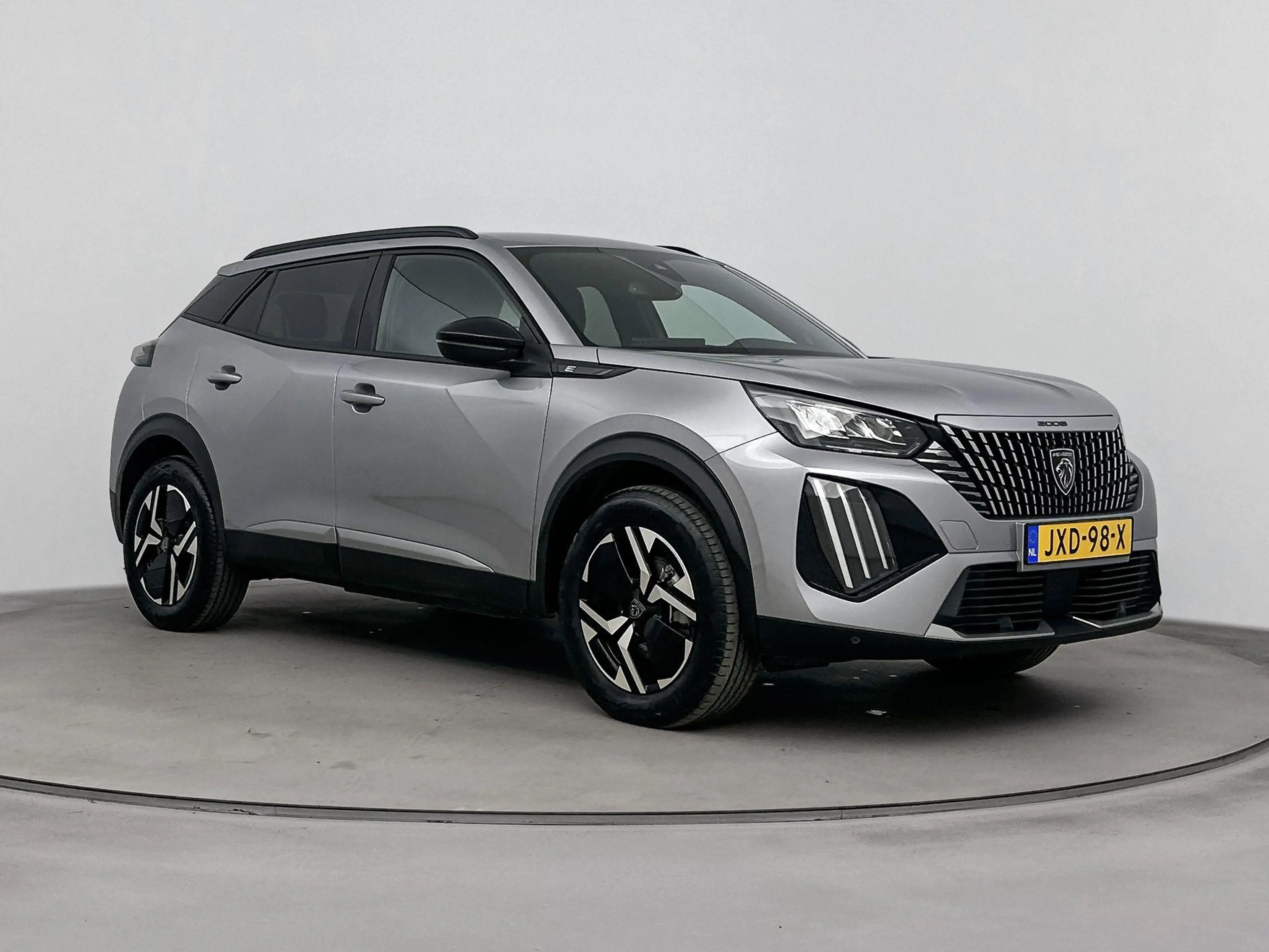Peugeot e-2008 SUV EV Allure 50 kWh 136pk | Accu 100% | Navigatie — photo 13