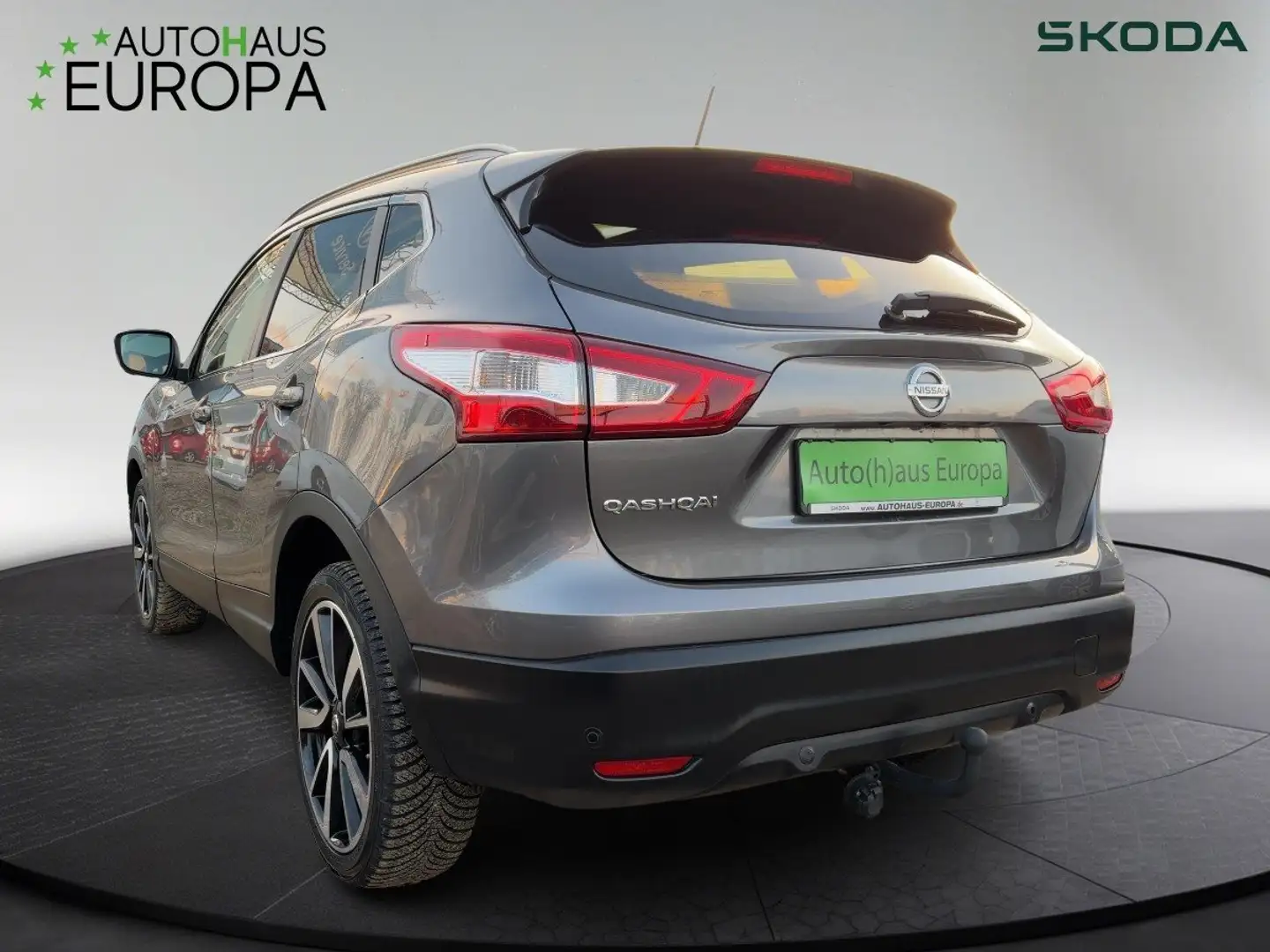 Nissan Qashqai 1.2 DIG-T Tekna AHK Pano Kam360 Navi Alcant. SHZ e Szary - 2