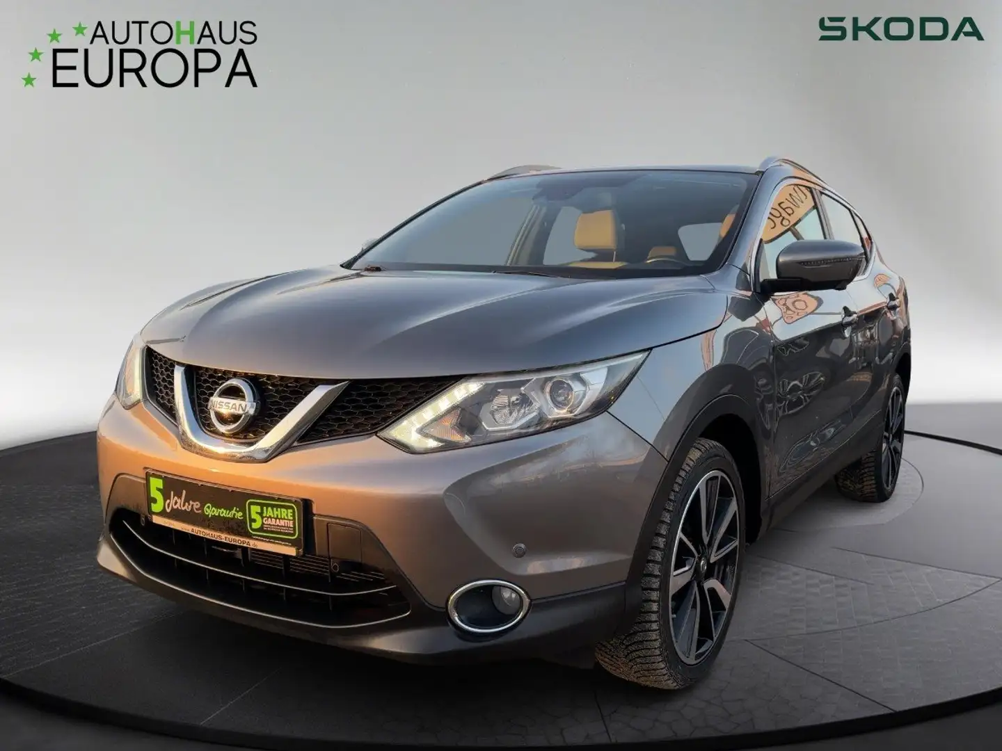 Nissan Qashqai 1.2 DIG-T Tekna AHK Pano Kam360 Navi Alcant. SHZ e Szary - 1