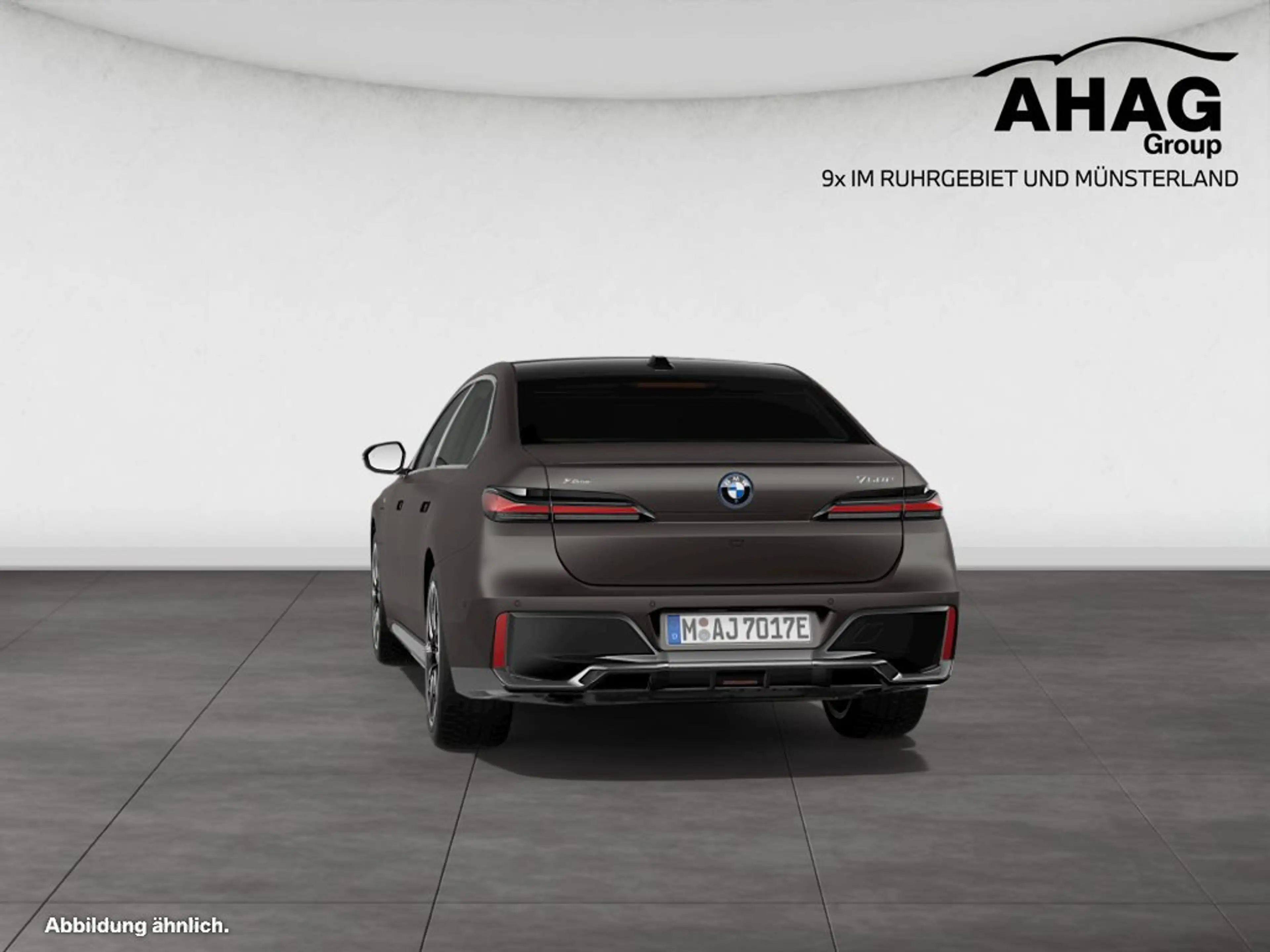 BMW 750 e xDrive — photo 7