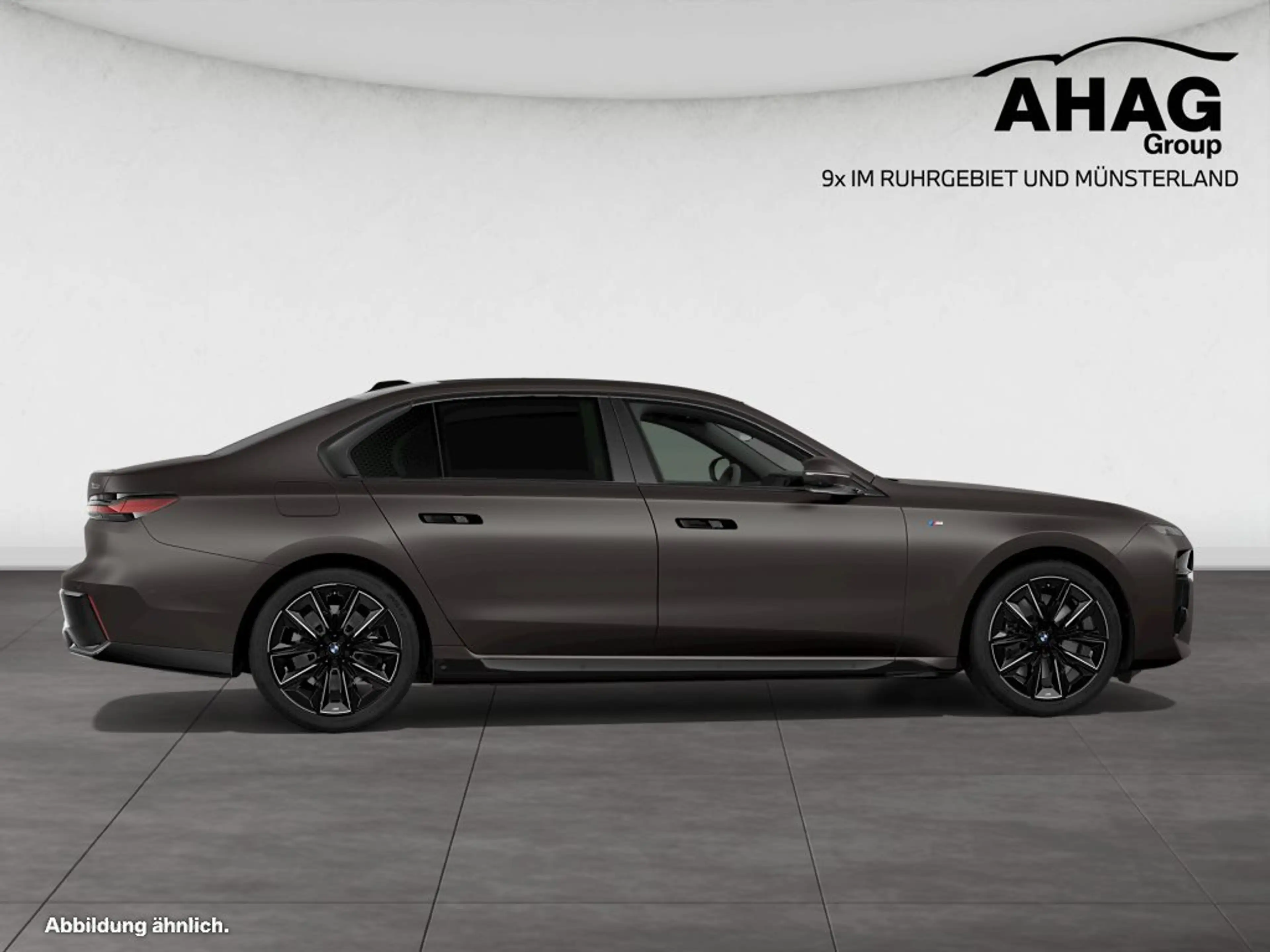 BMW 750 e xDrive — photo 8
