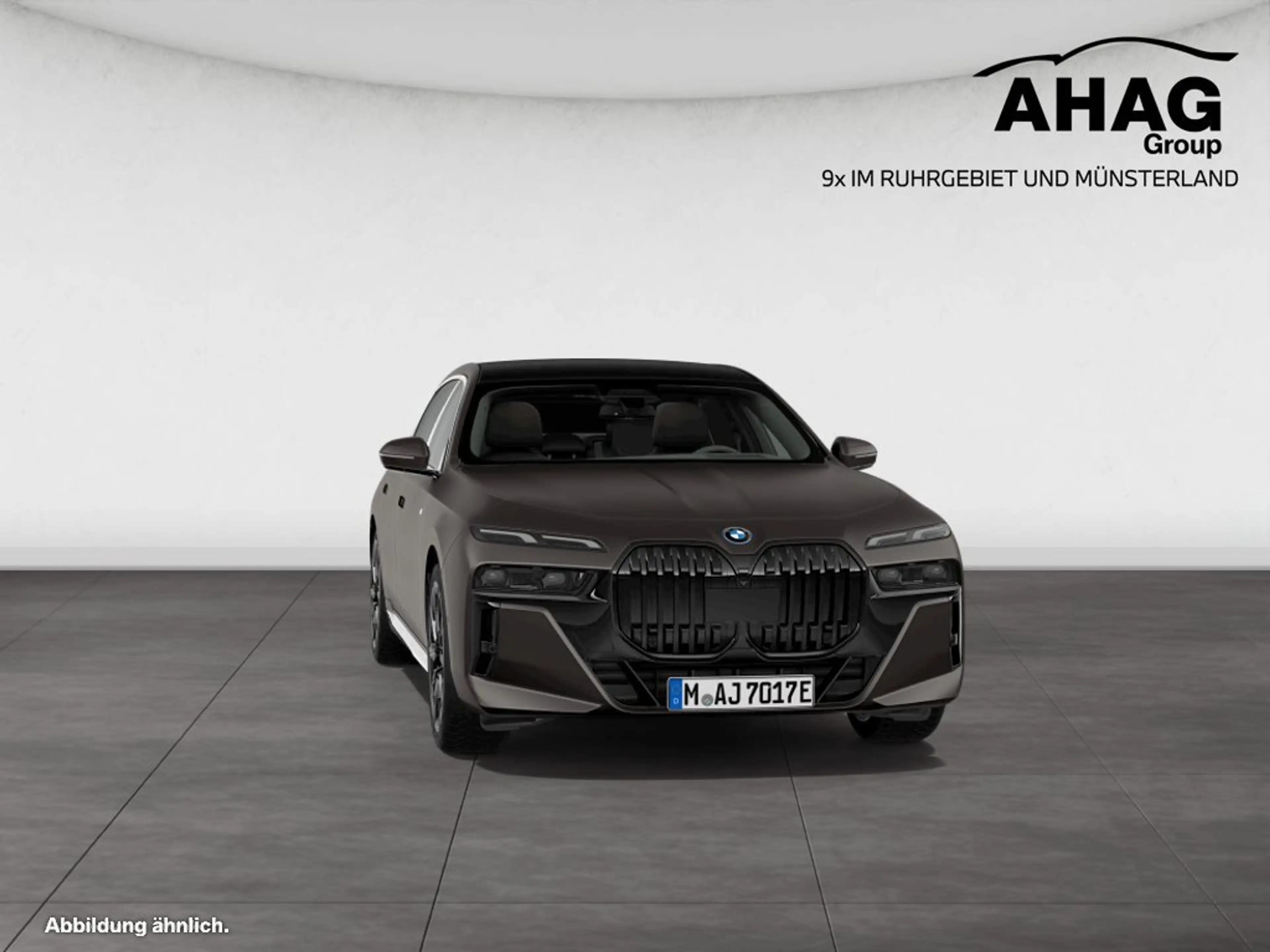 BMW 750 e xDrive — photo 10