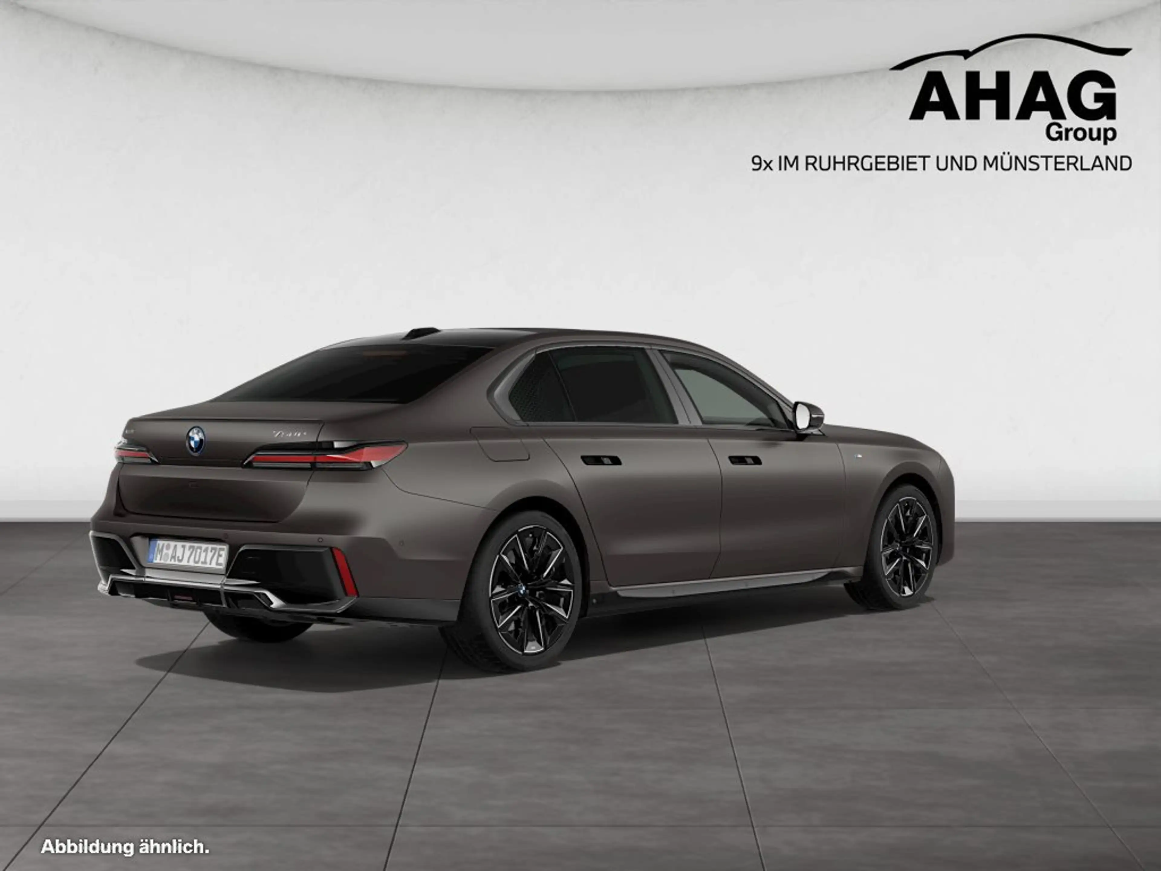 BMW 750 e xDrive — photo 2