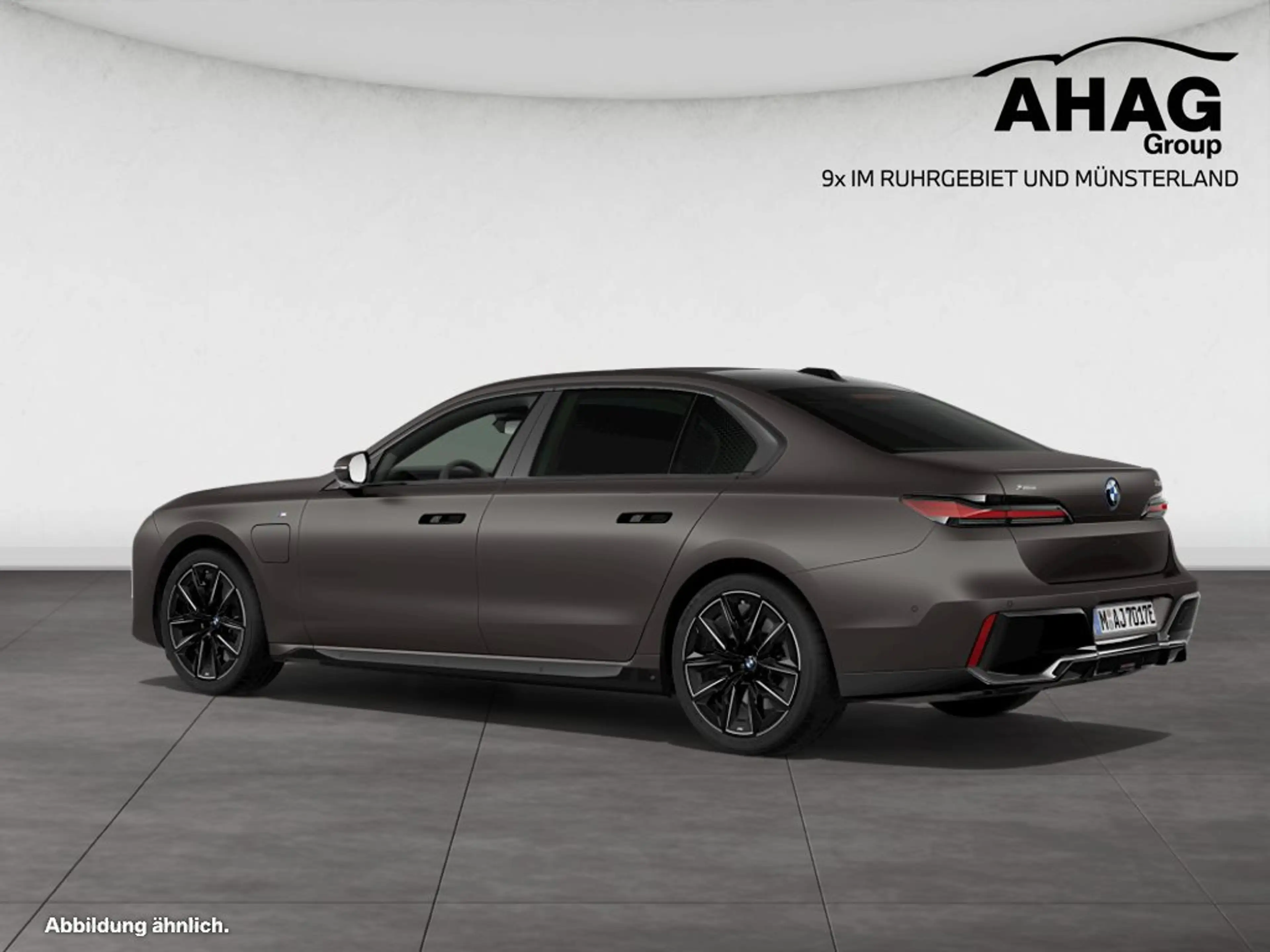 BMW 750 e xDrive — photo 6
