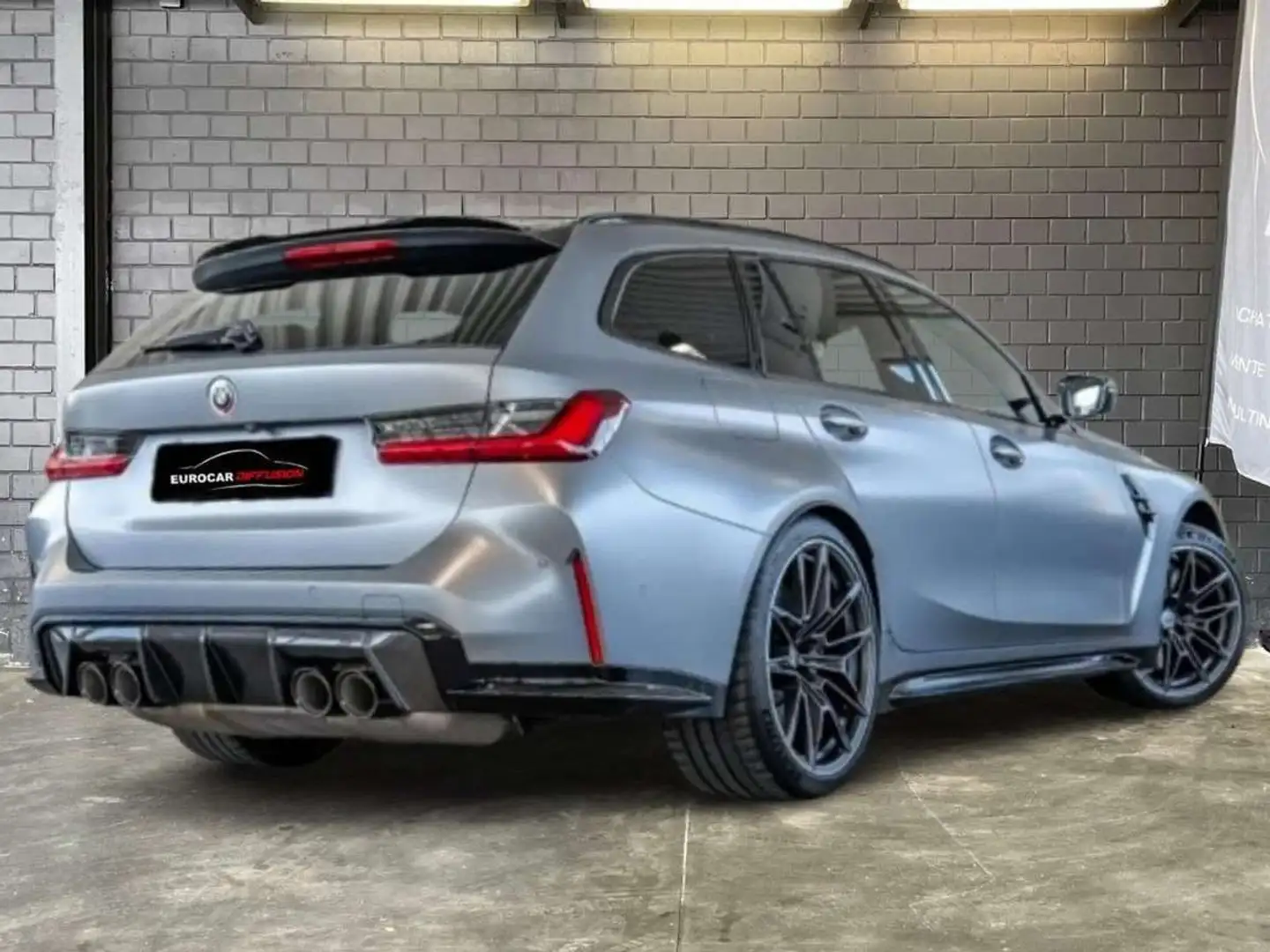 BMW M3 Touring xDrive Competition Gris - 2