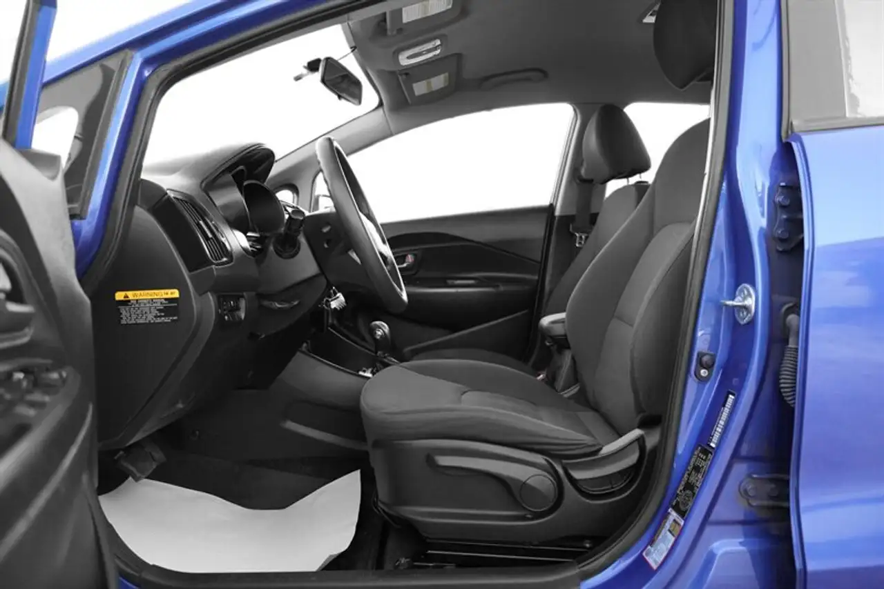 Kia Rio снимка Kia Rio