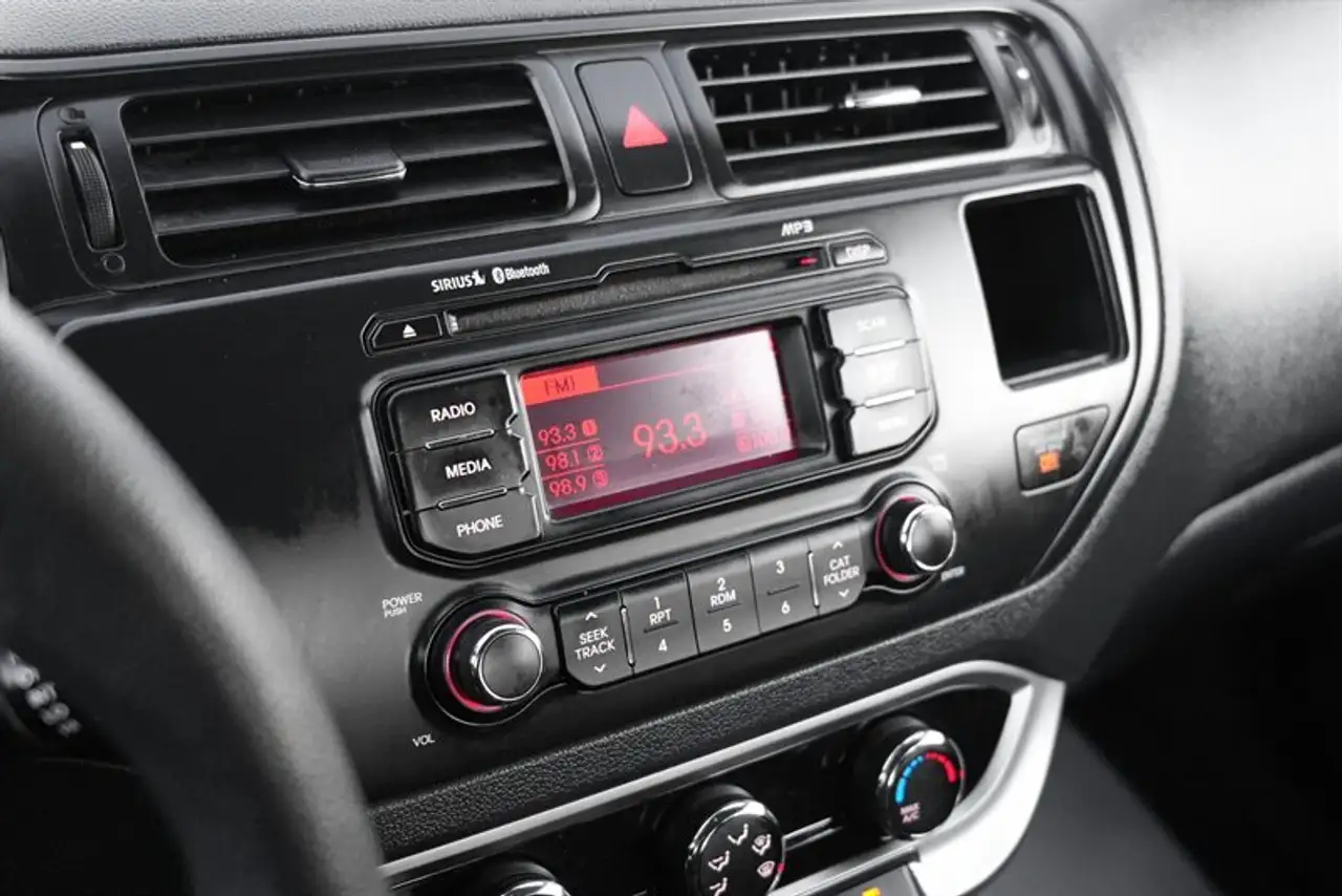 Kia Rio снимка Kia Rio