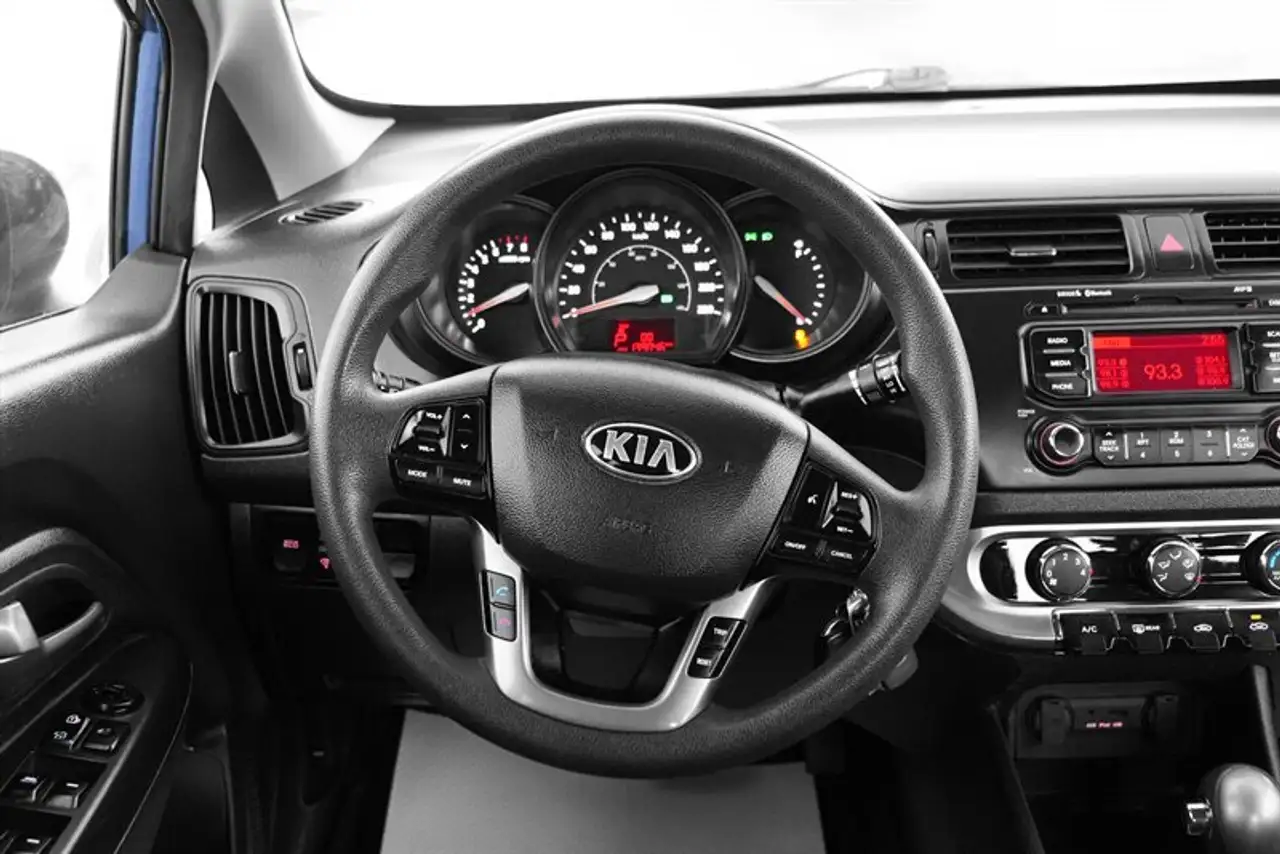 Kia Rio снимка Kia Rio