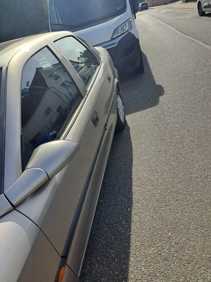 Opel Vectra 1.6, foto 9