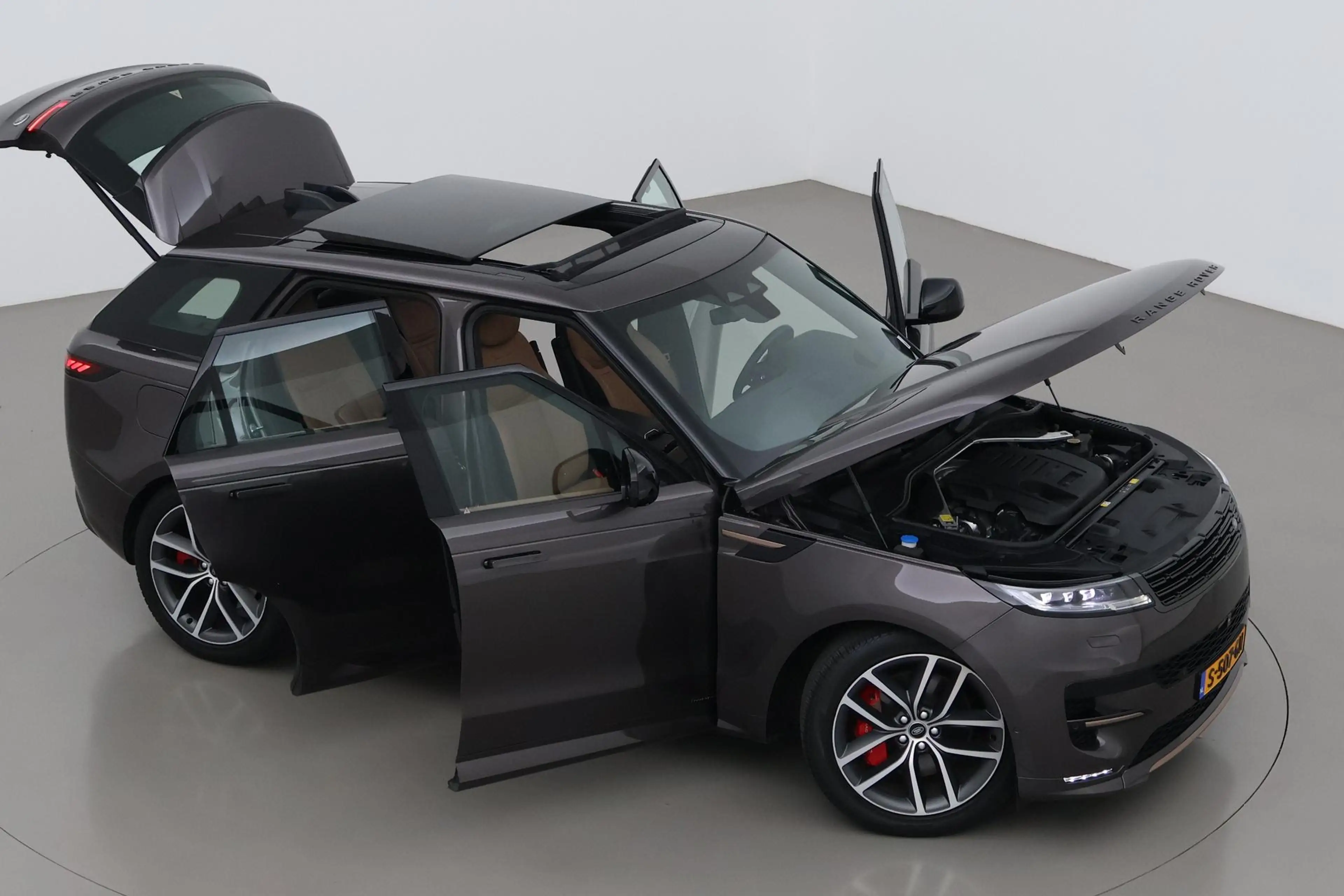 Land Rover Range Rover Sport 3.0 P510e First Edition | Luchtvering | Trekhaak | — photo 6