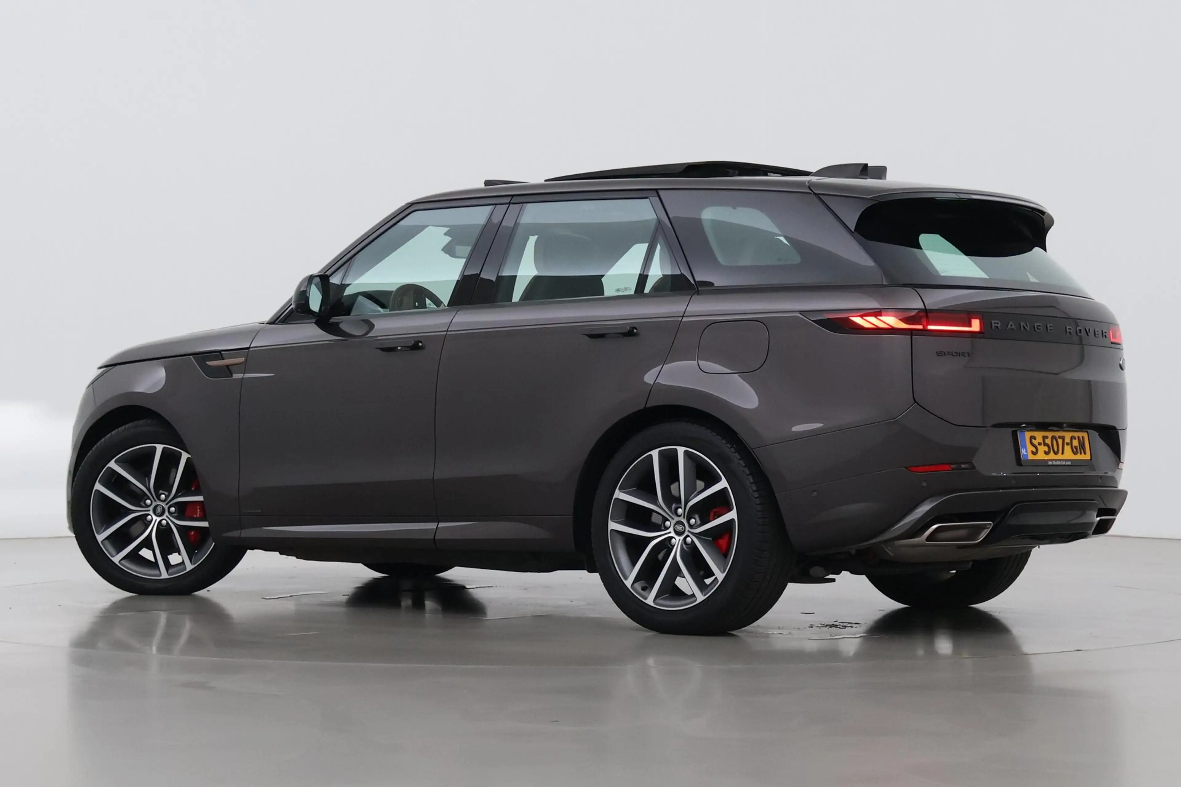 Land Rover Range Rover Sport 3.0 P510e First Edition | Luchtvering | Trekhaak | — photo 2