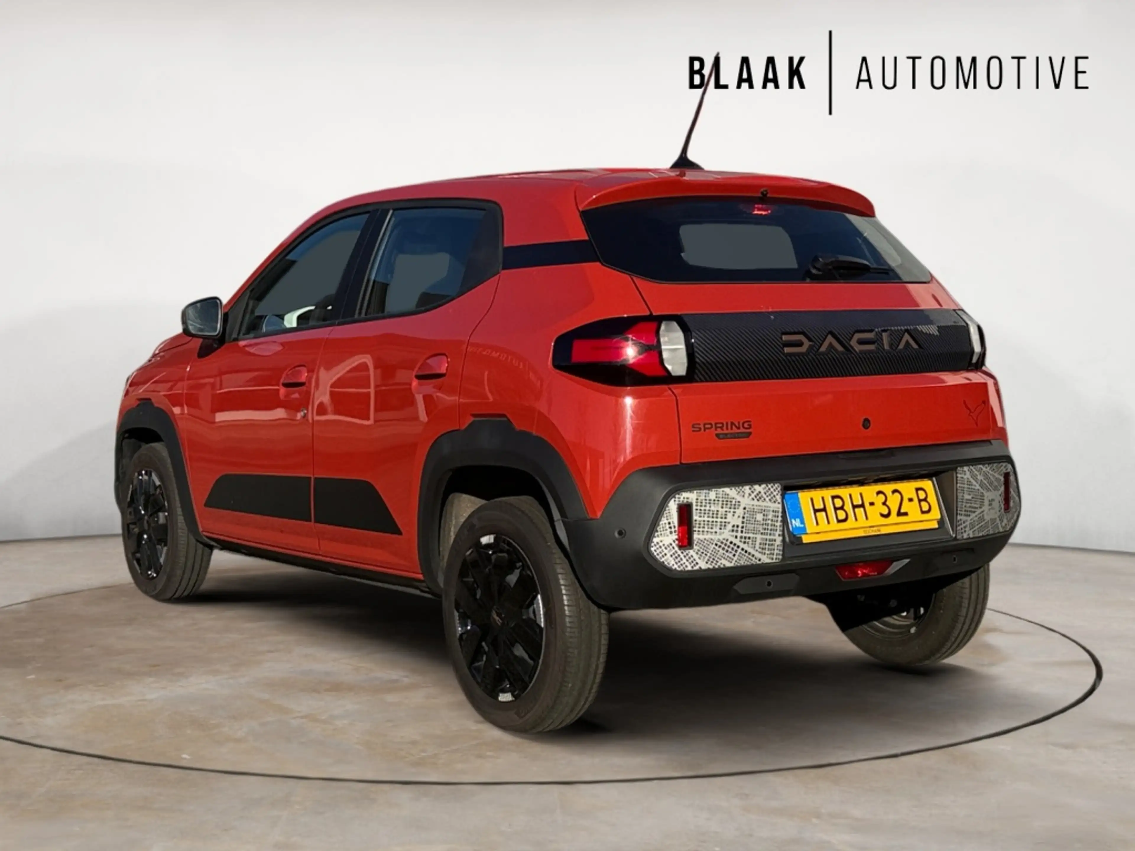 Dacia Spring Extreme 65 26.8 kWh — photo 6