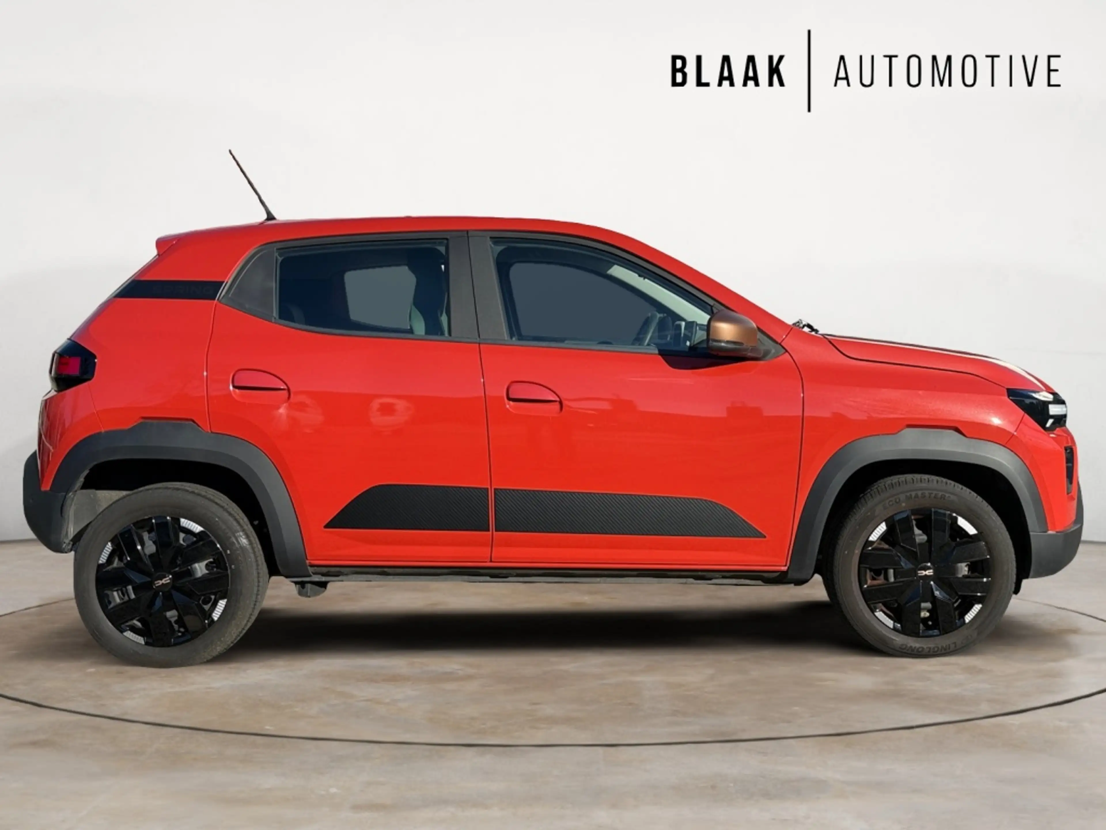Dacia Spring Extreme 65 26.8 kWh — photo 12